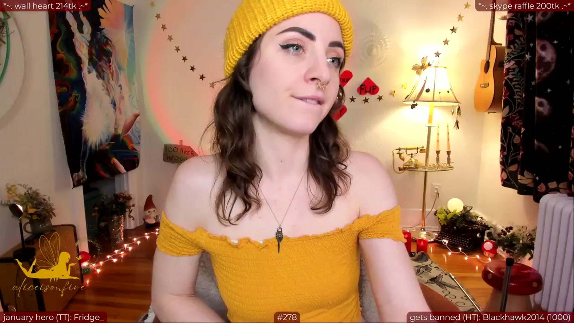 Gallery image thumbnail from aliceisonfire's myfreecams stream on, 02/19/2024, 08:48 image 17 of 20