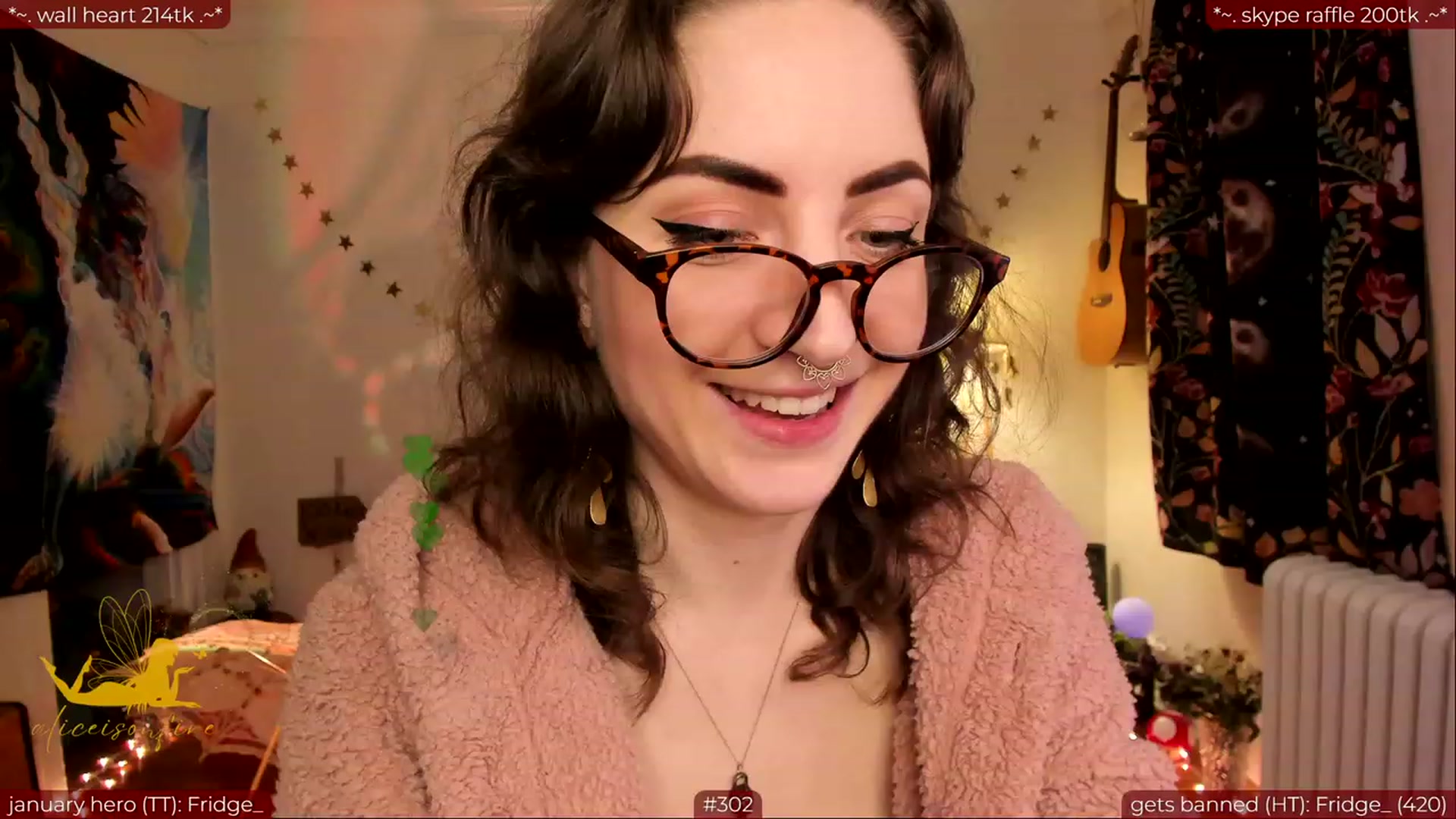 Gallery image thumbnail from aliceisonfire's myfreecams stream on, 02/21/2024, 06:47 image 12 of 20