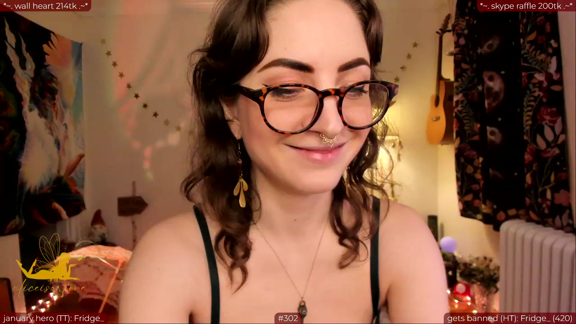 Gallery image thumbnail from aliceisonfire's myfreecams stream on, 02/21/2024, 06:47 image 11 of 20
