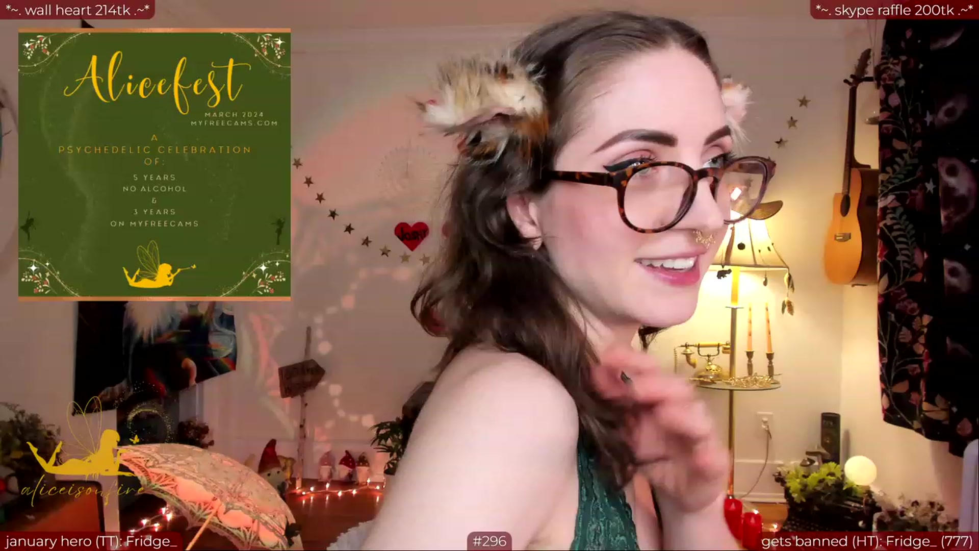 Gallery image thumbnail from aliceisonfire's myfreecams stream on, 02/24/2024, 10:11 image 6 of 20