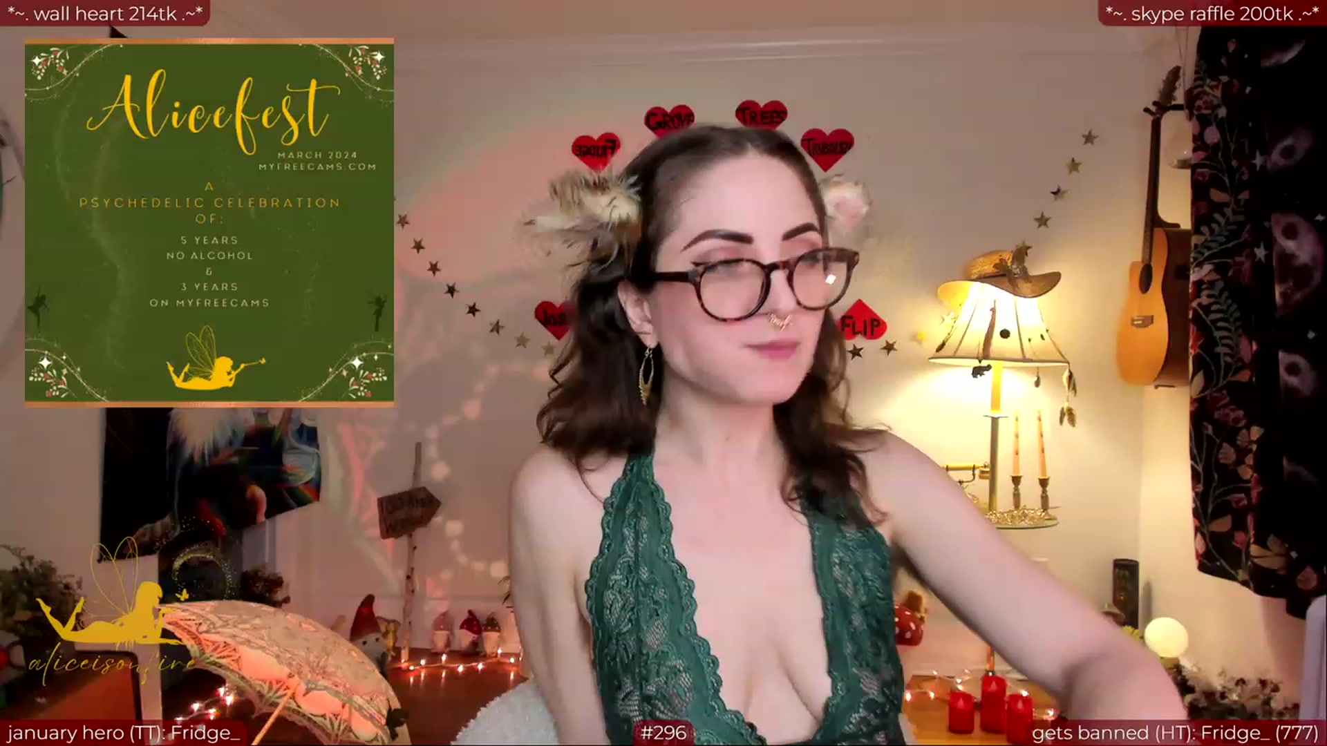 Gallery image thumbnail from aliceisonfire's myfreecams stream on, 02/24/2024, 10:11 image 8 of 20
