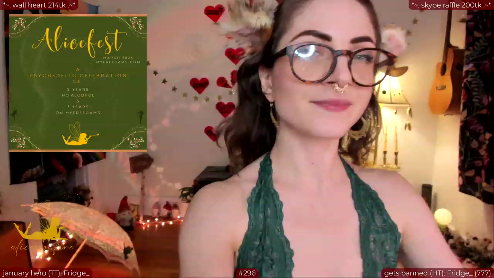 Gallery image thumbnail from aliceisonfire's myfreecams stream on, 02/24/2024, 10:11 image 9 of 20
