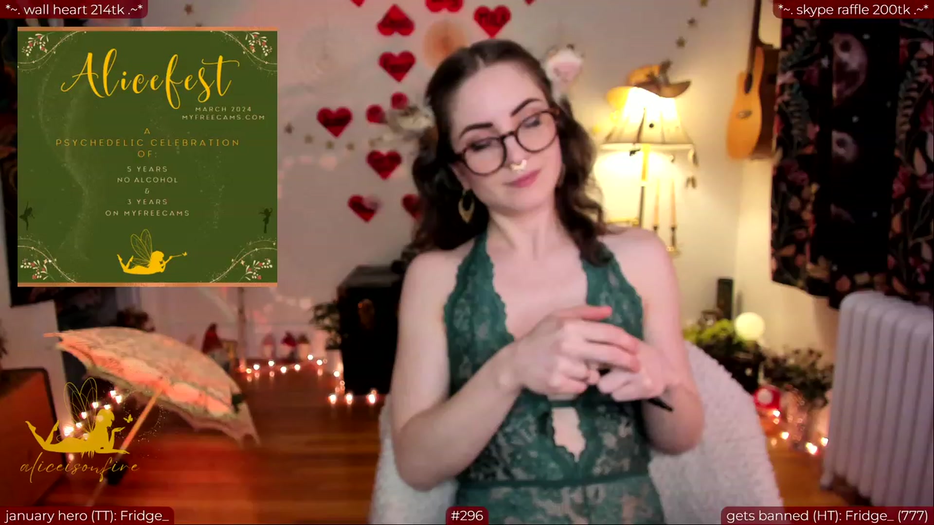 Gallery image thumbnail from aliceisonfire's myfreecams stream on, 02/24/2024, 10:11 image 11 of 20