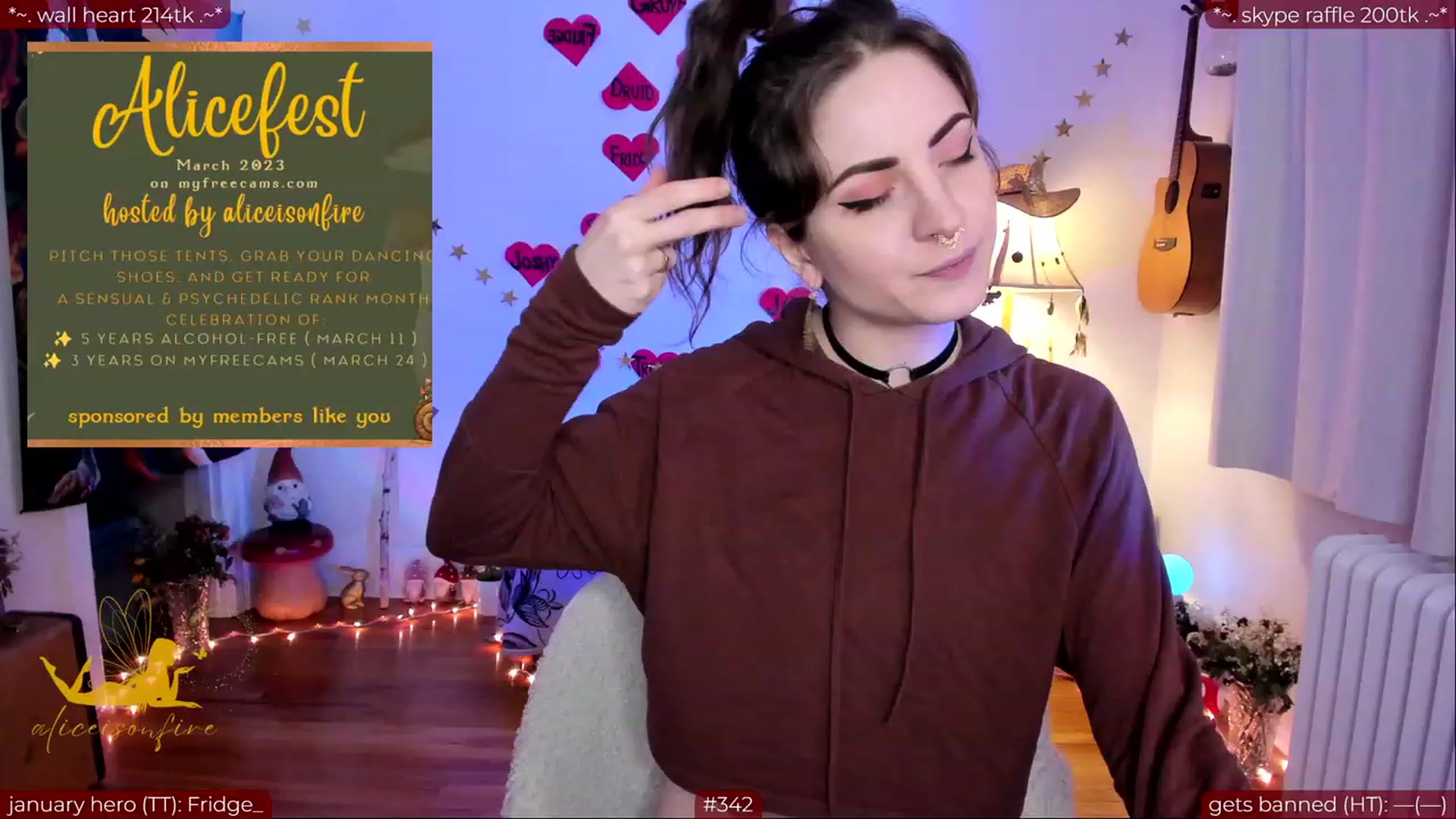 Gallery image thumbnail from aliceisonfire's myfreecams stream on, 02/26/2024, 07:32 image 19 of 20