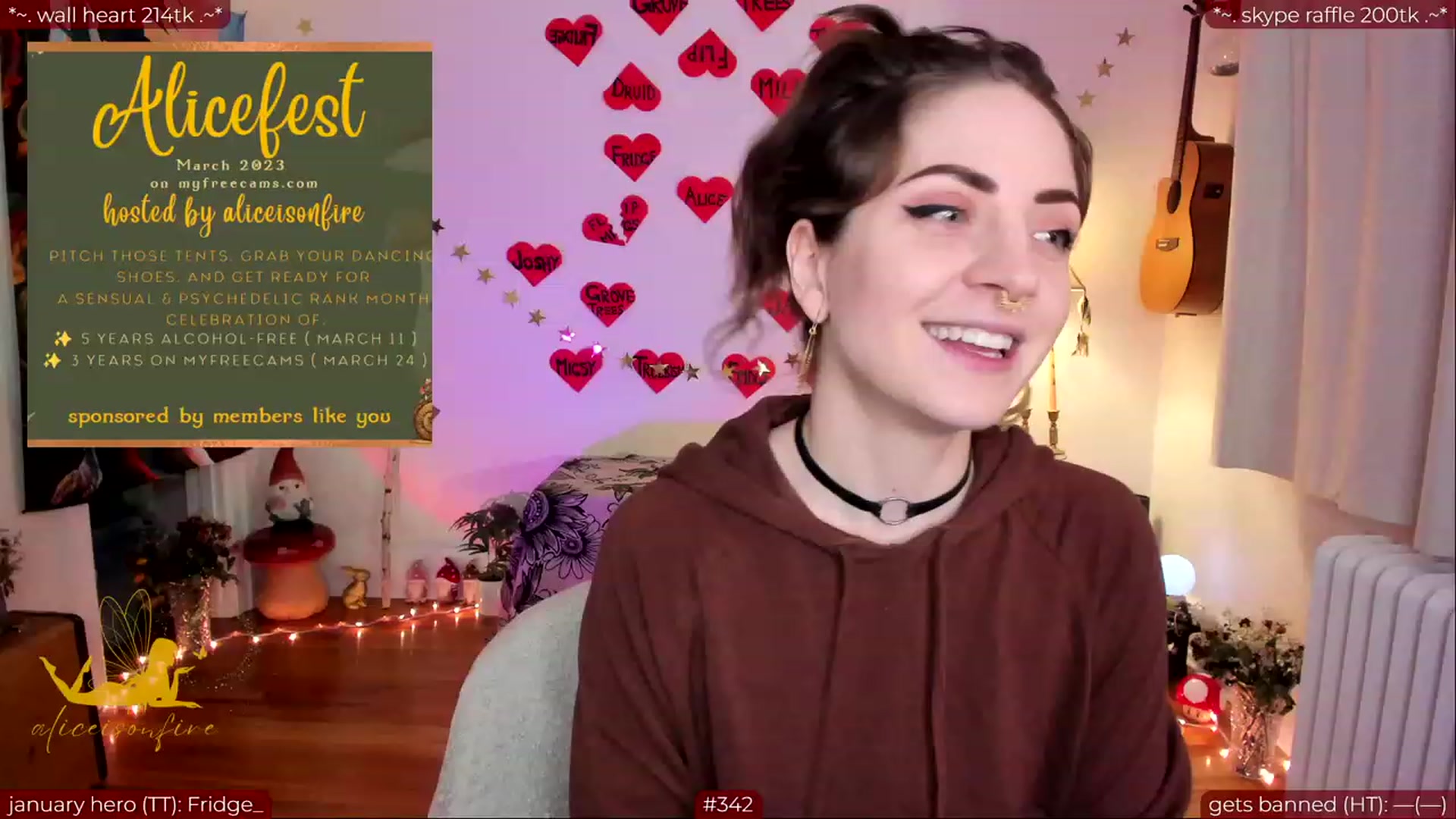 Gallery image thumbnail from aliceisonfire's myfreecams stream on, 02/26/2024, 07:32 image 7 of 20