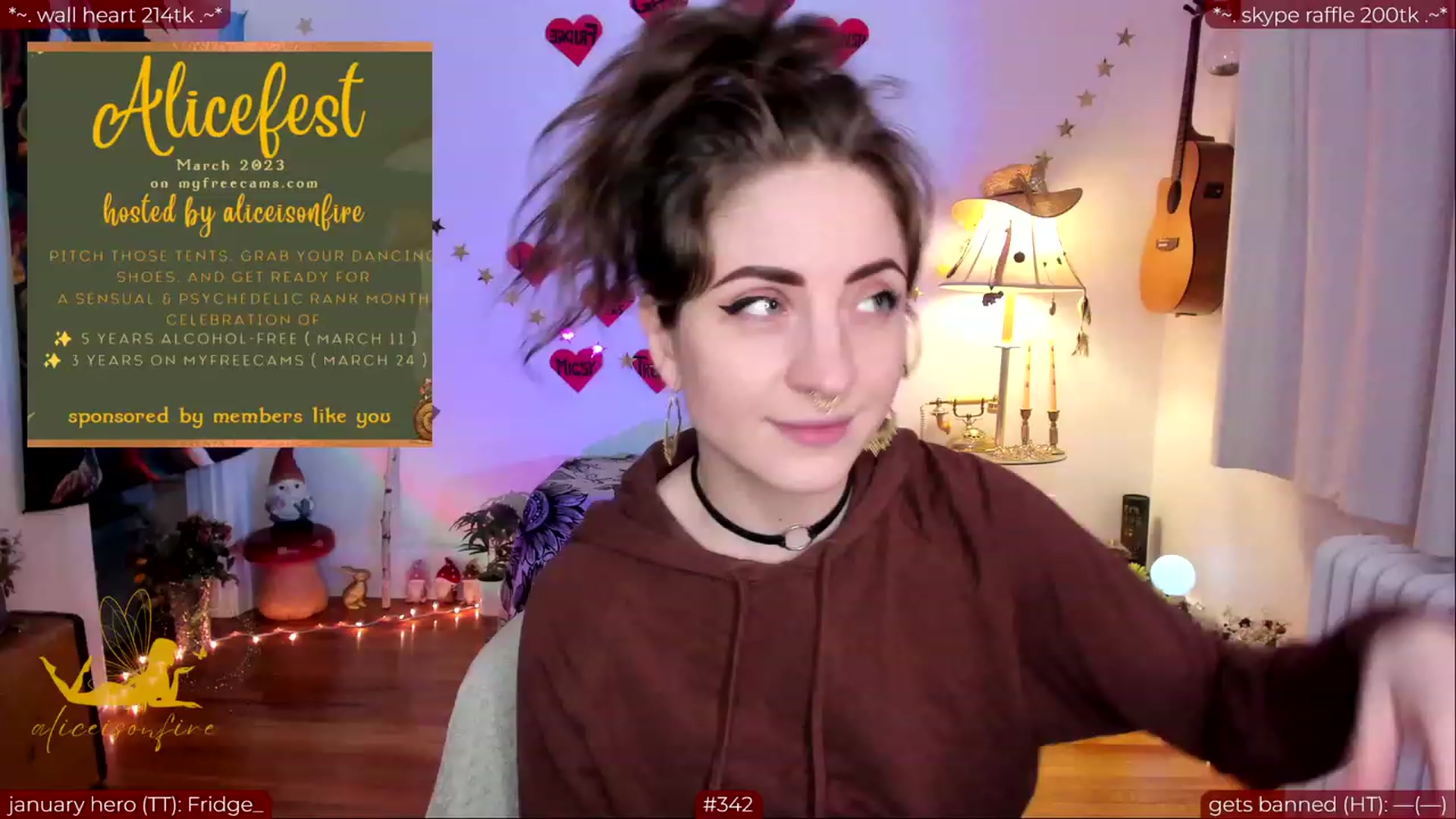 Gallery image thumbnail from aliceisonfire's myfreecams stream on, 02/26/2024, 07:32 image 12 of 20