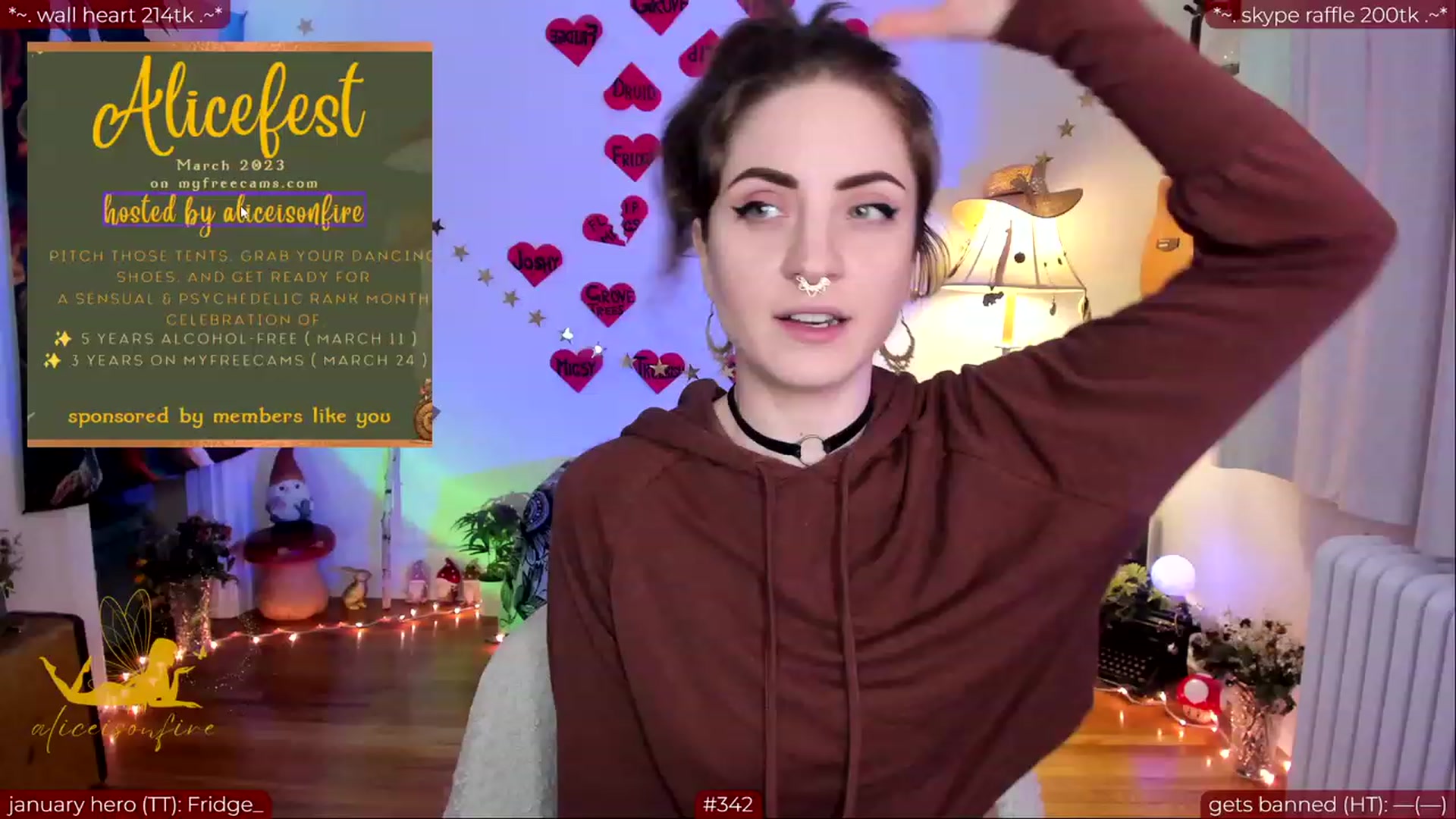 Gallery image thumbnail from aliceisonfire's myfreecams stream on, 02/26/2024, 07:32 image 5 of 20