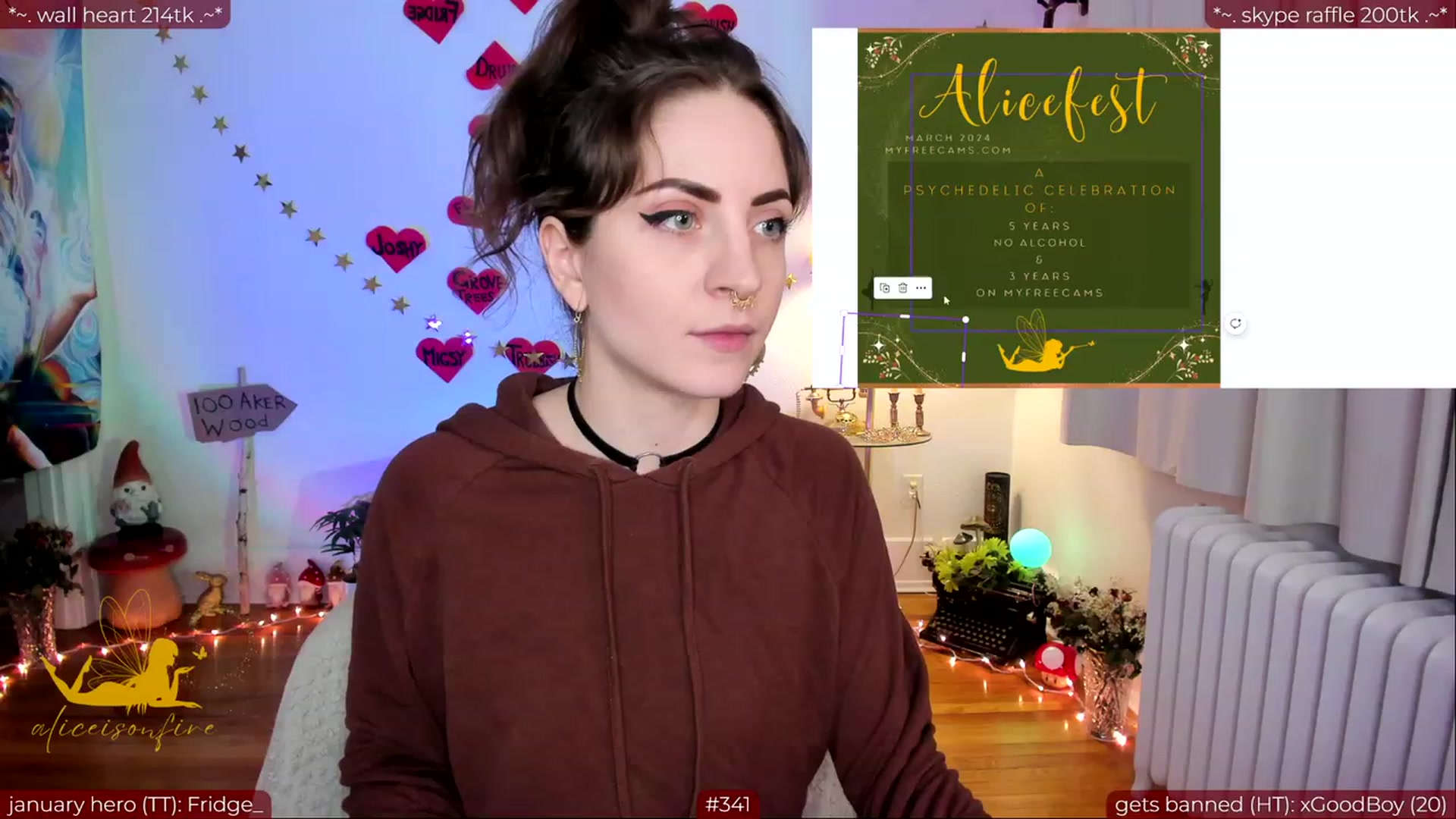 Gallery image thumbnail from aliceisonfire's myfreecams stream on, 02/26/2024, 09:05 image 7 of 20