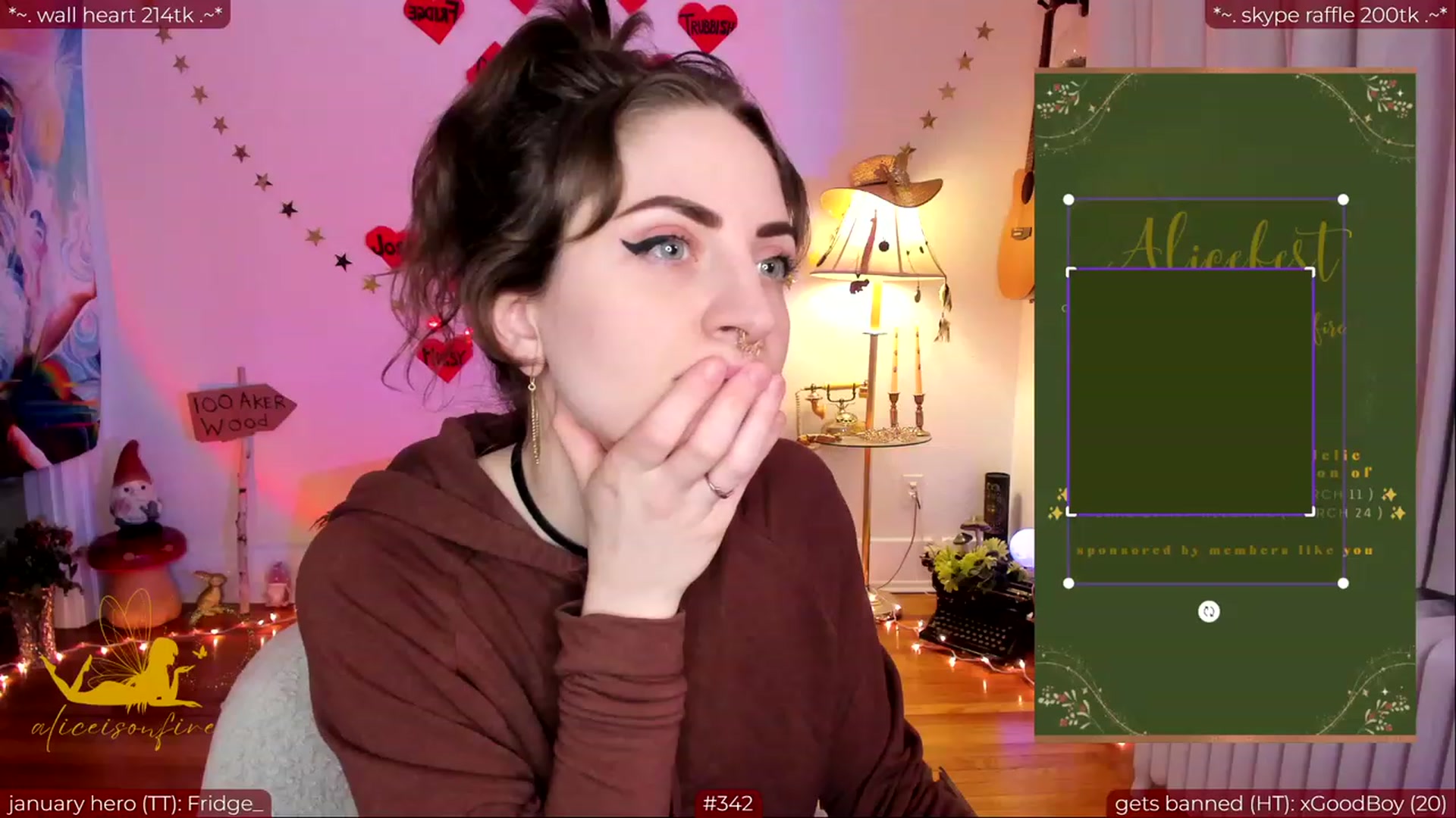 Gallery image thumbnail from aliceisonfire's myfreecams stream on, 02/26/2024, 09:05 image 15 of 20