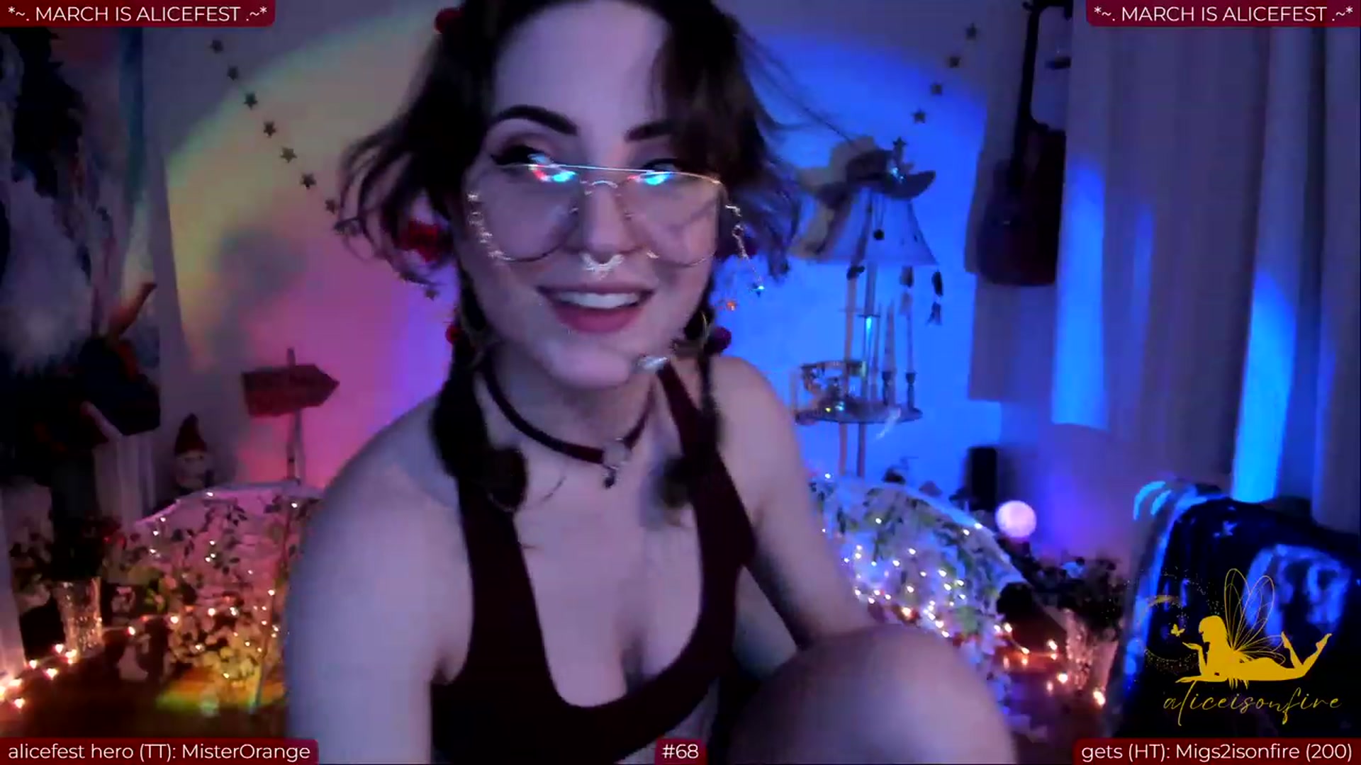 Gallery image thumbnail from aliceisonfire's myfreecams stream on, 03/01/2024, 09:25 image 4 of 20