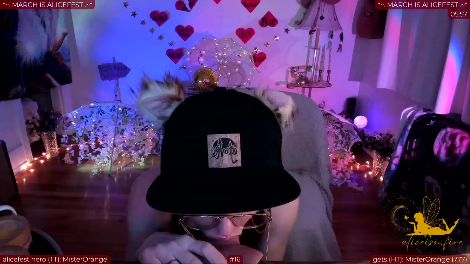 Gallery image thumbnail from aliceisonfire's myfreecams stream on, 03/01/2024, 10:43 image 7 of 20