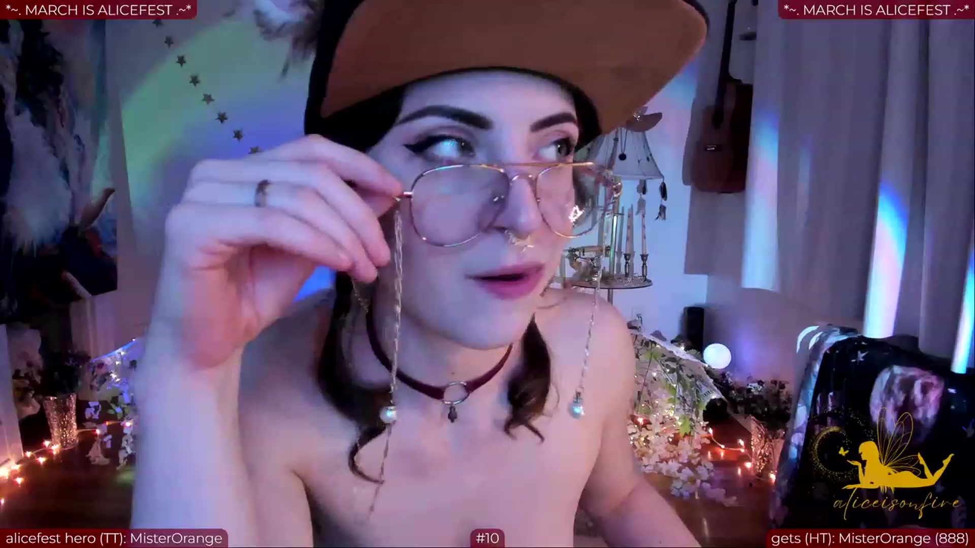 Gallery image thumbnail from aliceisonfire's myfreecams stream on, 03/01/2024, 10:43 image 17 of 20