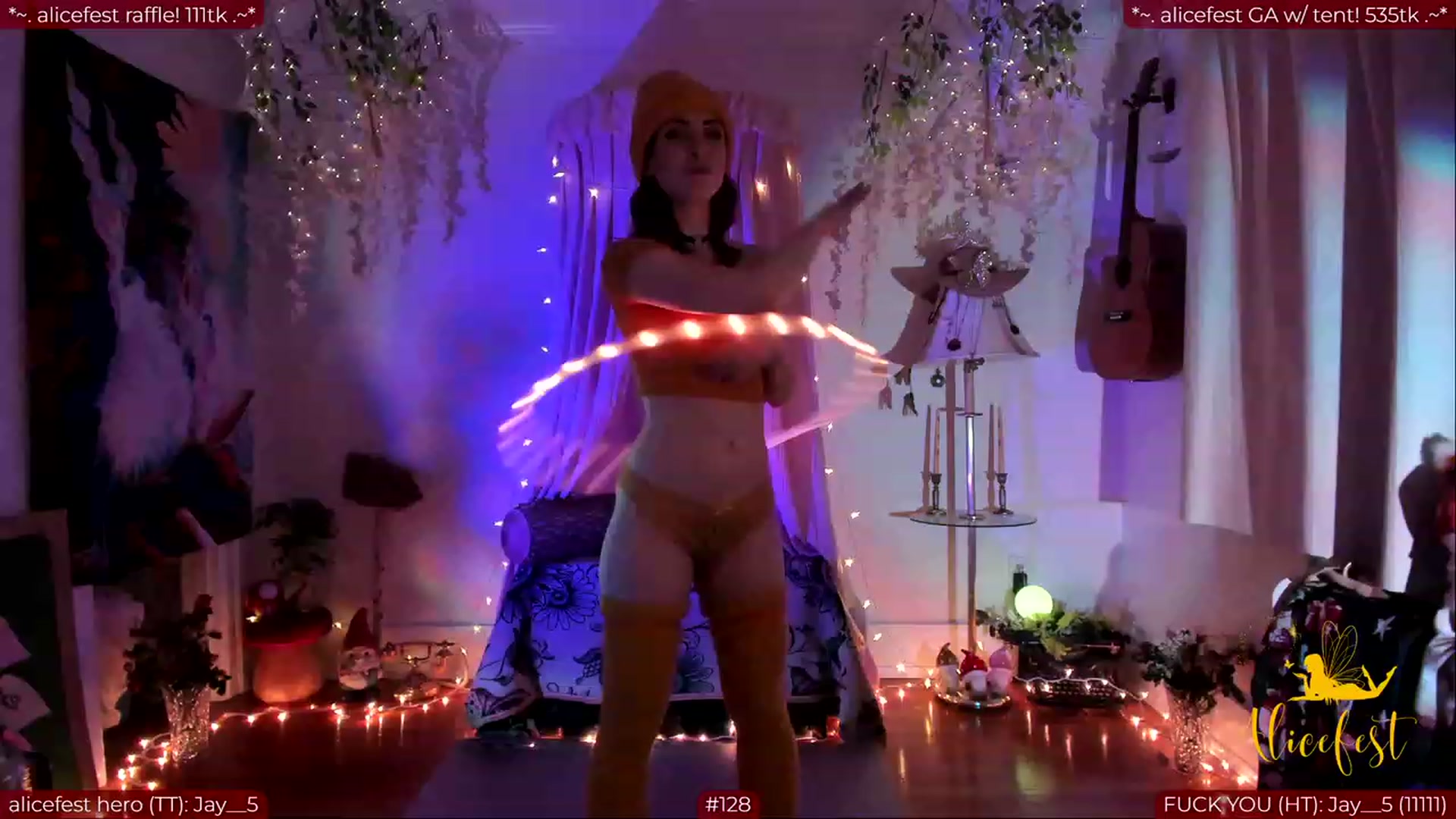 Gallery image thumbnail from aliceisonfire's myfreecams stream on, 03/08/2024, 03:49 image 5 of 20