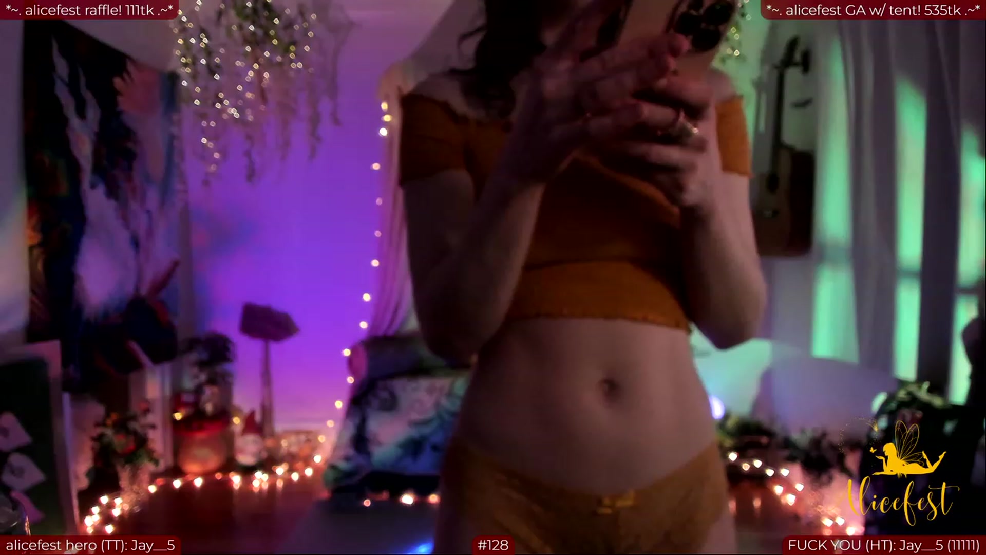 Gallery image thumbnail from aliceisonfire's myfreecams stream on, 03/08/2024, 03:49 image 8 of 20