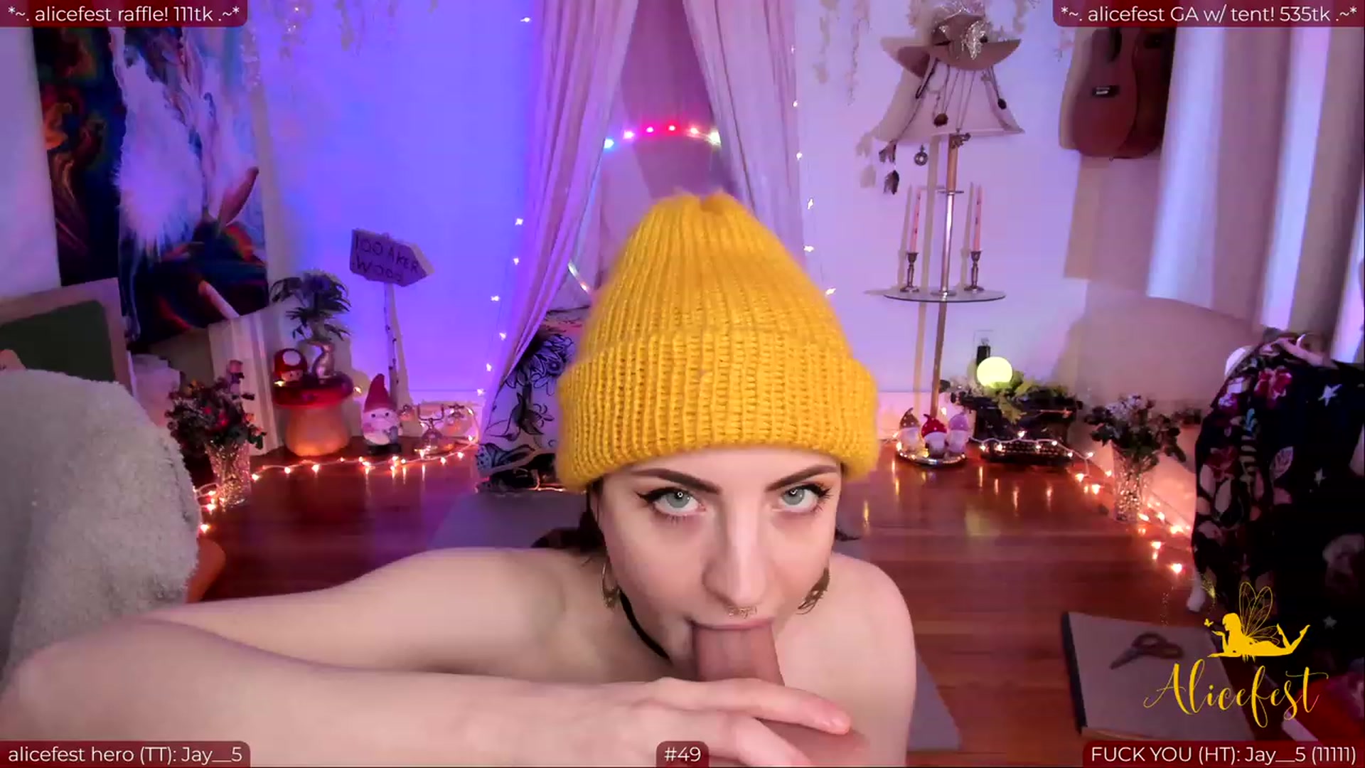 Gallery image thumbnail from aliceisonfire's myfreecams stream on, 03/08/2024, 07:29 image 14 of 20