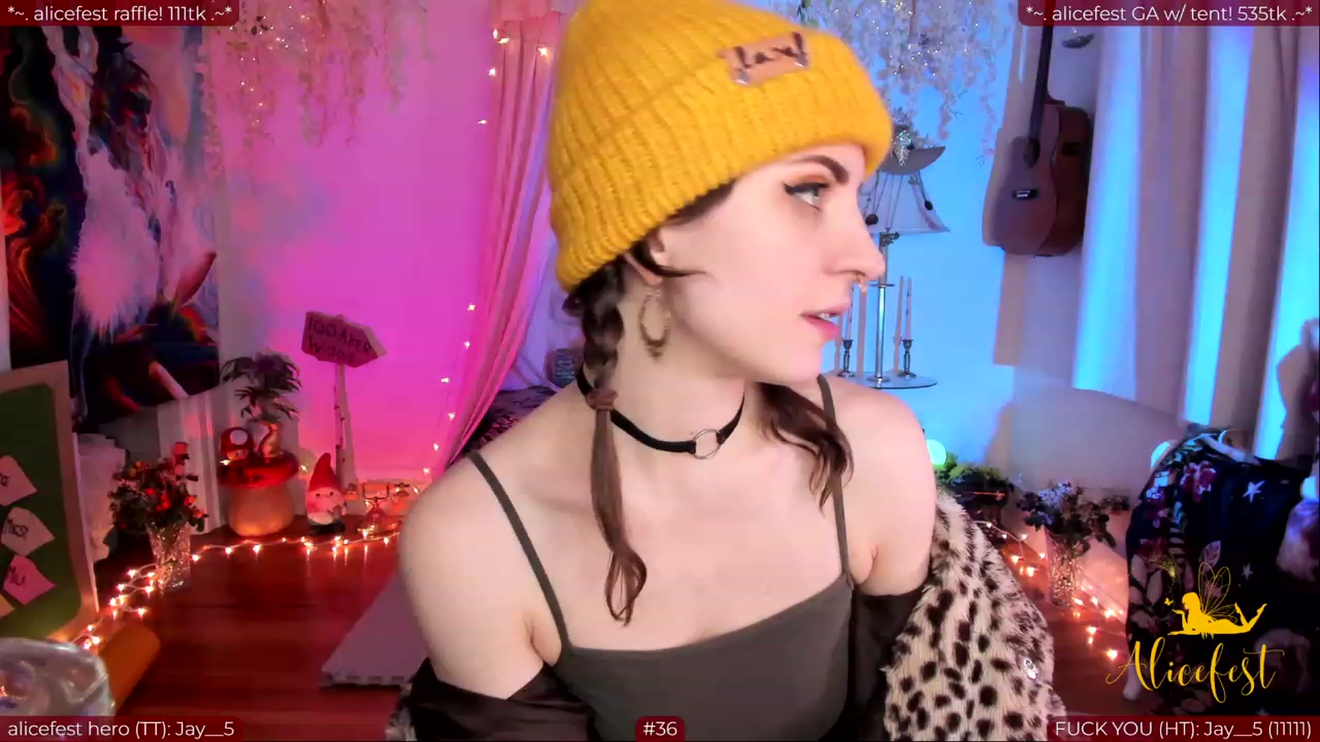 Gallery image thumbnail from aliceisonfire's myfreecams stream on, 03/08/2024, 09:55 image 3 of 20