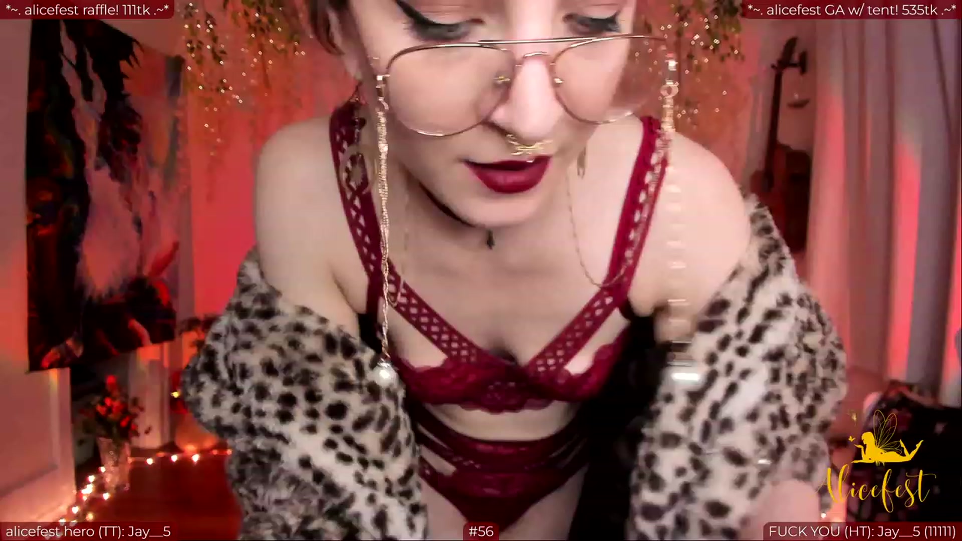 Gallery image thumbnail from aliceisonfire's myfreecams stream on, 03/12/2024, 04:56 image 8 of 20