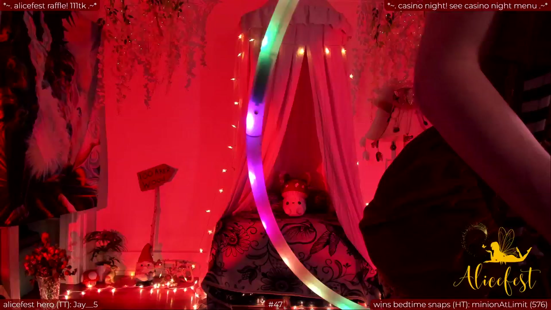 Gallery image thumbnail from aliceisonfire's myfreecams stream on, 03/16/2024, 07:37 image 10 of 20