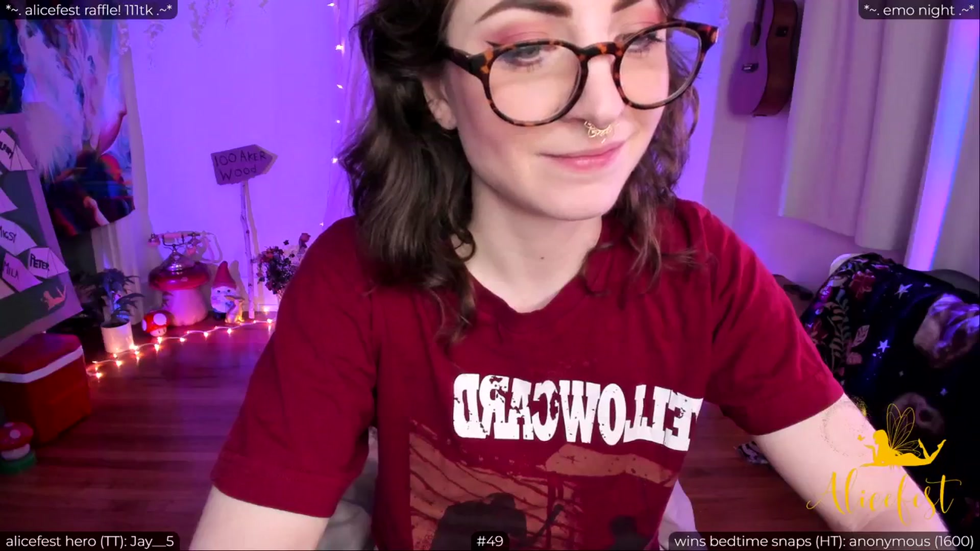 Gallery image thumbnail from aliceisonfire's myfreecams stream on, 03/19/2024, 06:36 image 13 of 20