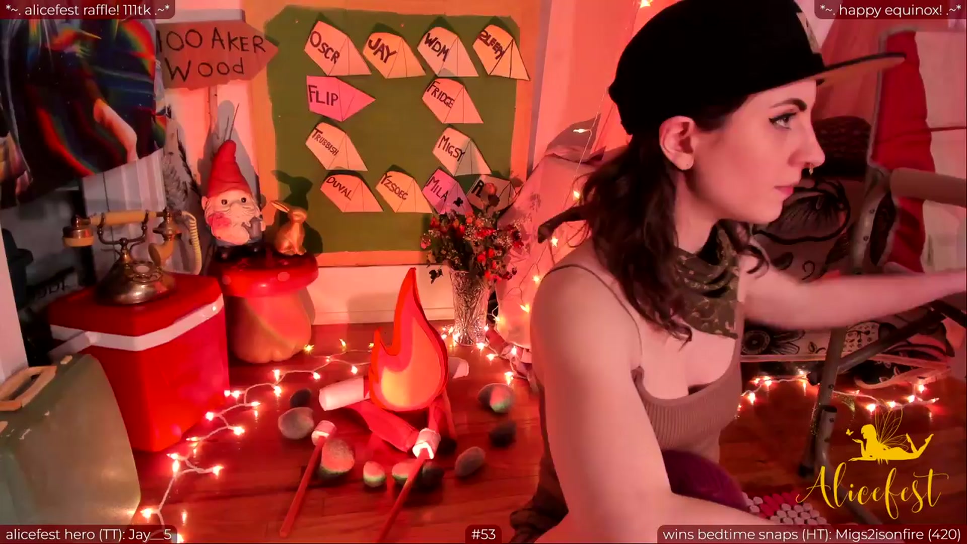 Gallery image thumbnail from aliceisonfire's myfreecams stream on, 03/22/2024, 07:10 image 13 of 20