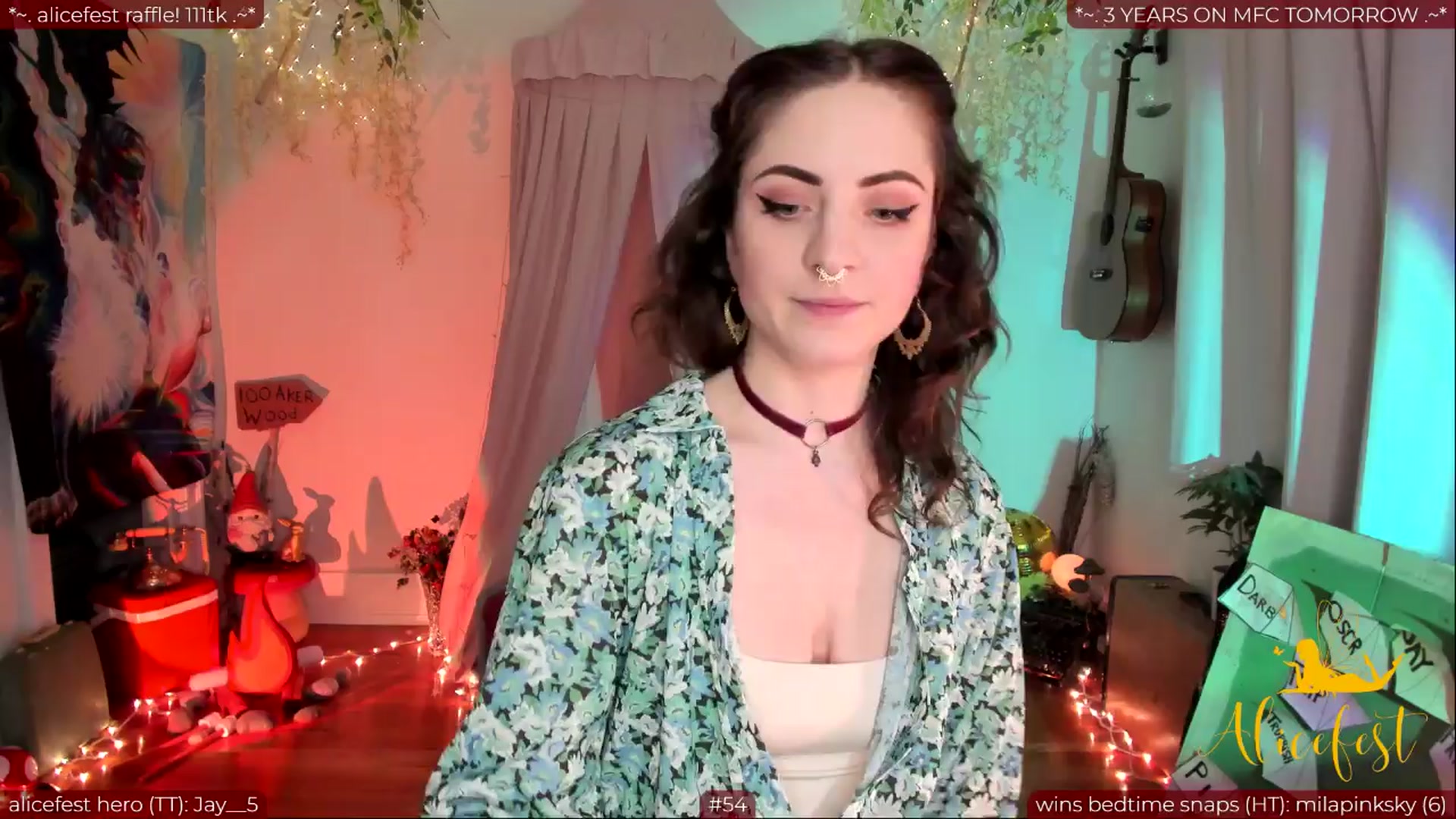 Gallery image thumbnail from aliceisonfire's myfreecams stream on, 03/24/2024, 05:09 image 6 of 20