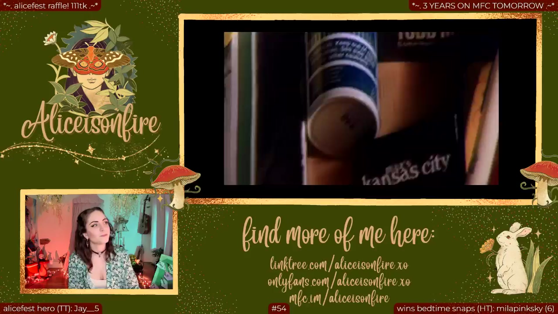 Gallery image thumbnail from aliceisonfire's myfreecams stream on, 03/24/2024, 05:09 image 12 of 20