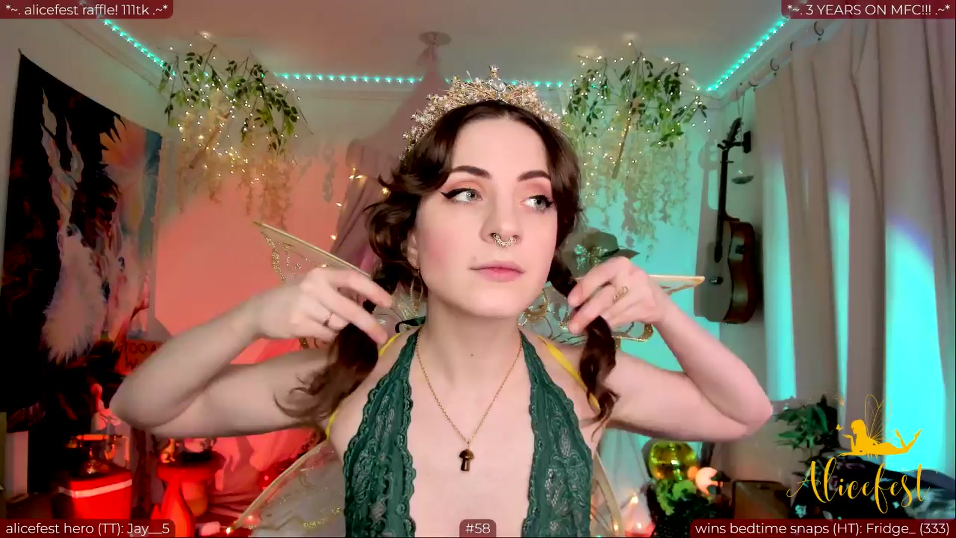 Gallery image thumbnail from aliceisonfire's myfreecams stream on, 03/25/2024, 01:33 image 8 of 20