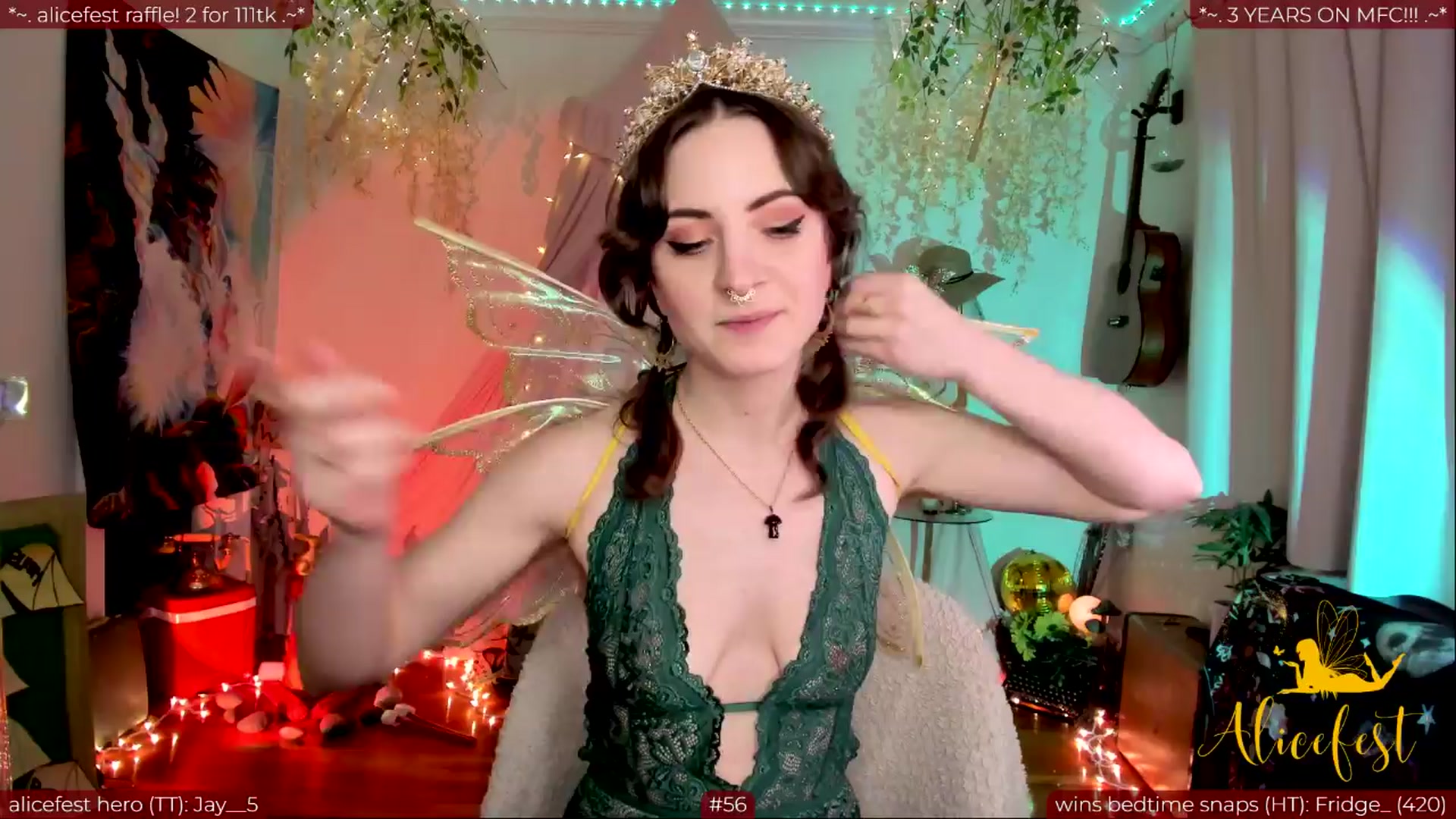 Gallery image thumbnail from aliceisonfire's myfreecams stream on, 03/25/2024, 02:03 image 15 of 20