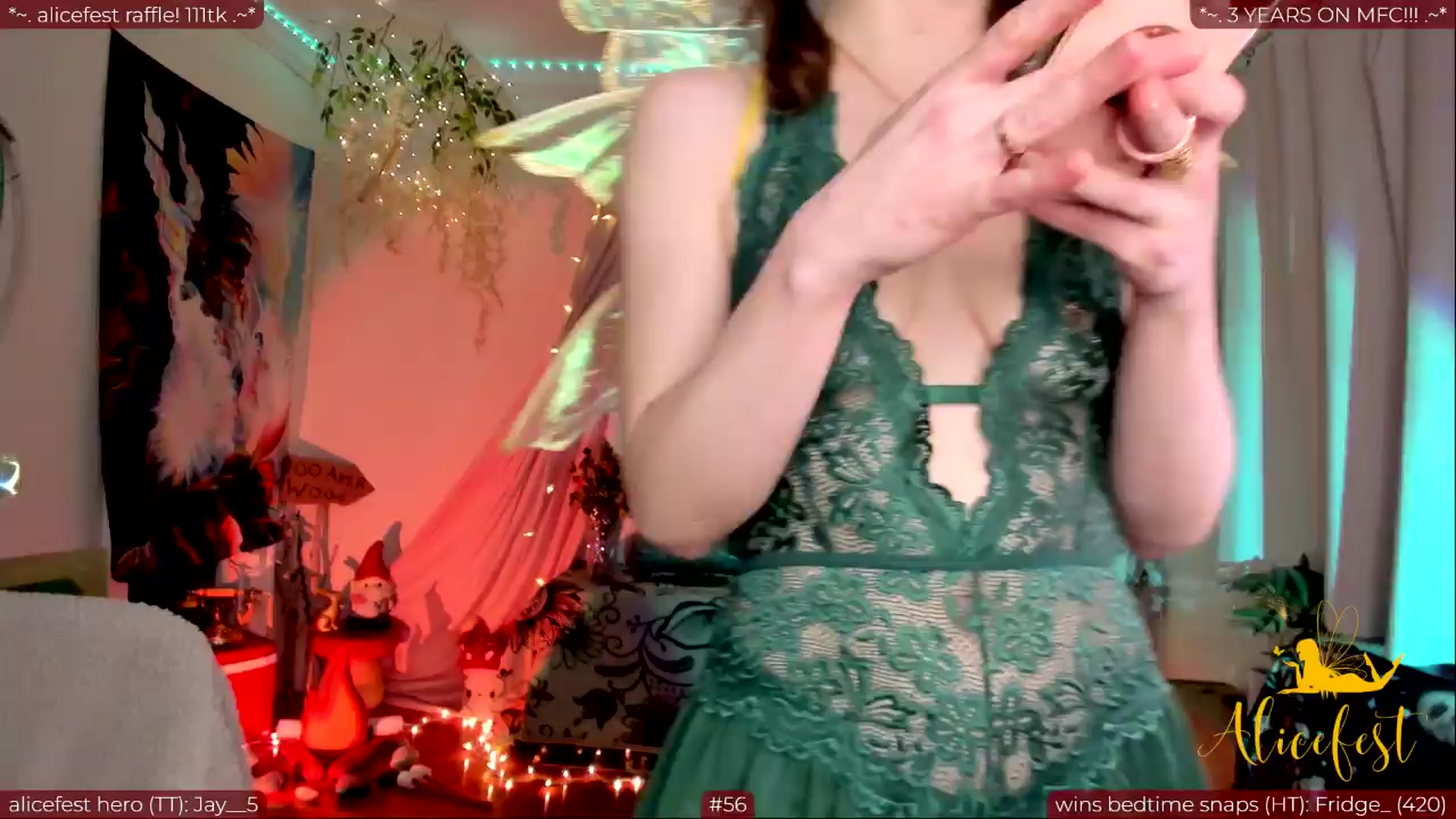 Gallery image thumbnail from aliceisonfire's myfreecams stream on, 03/25/2024, 02:03 image 8 of 20