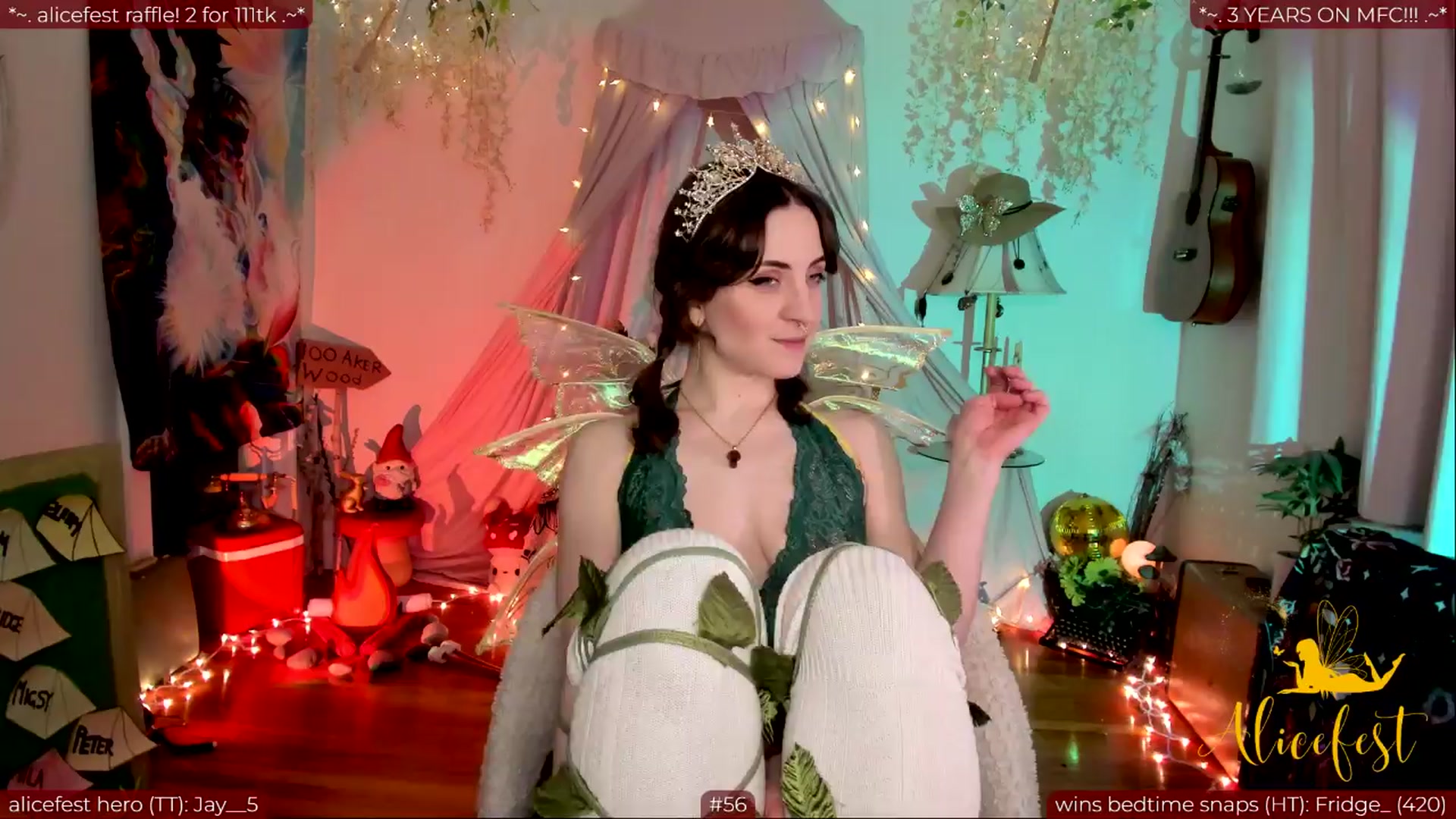 Gallery image thumbnail from aliceisonfire's myfreecams stream on, 03/25/2024, 02:19 image 14 of 20