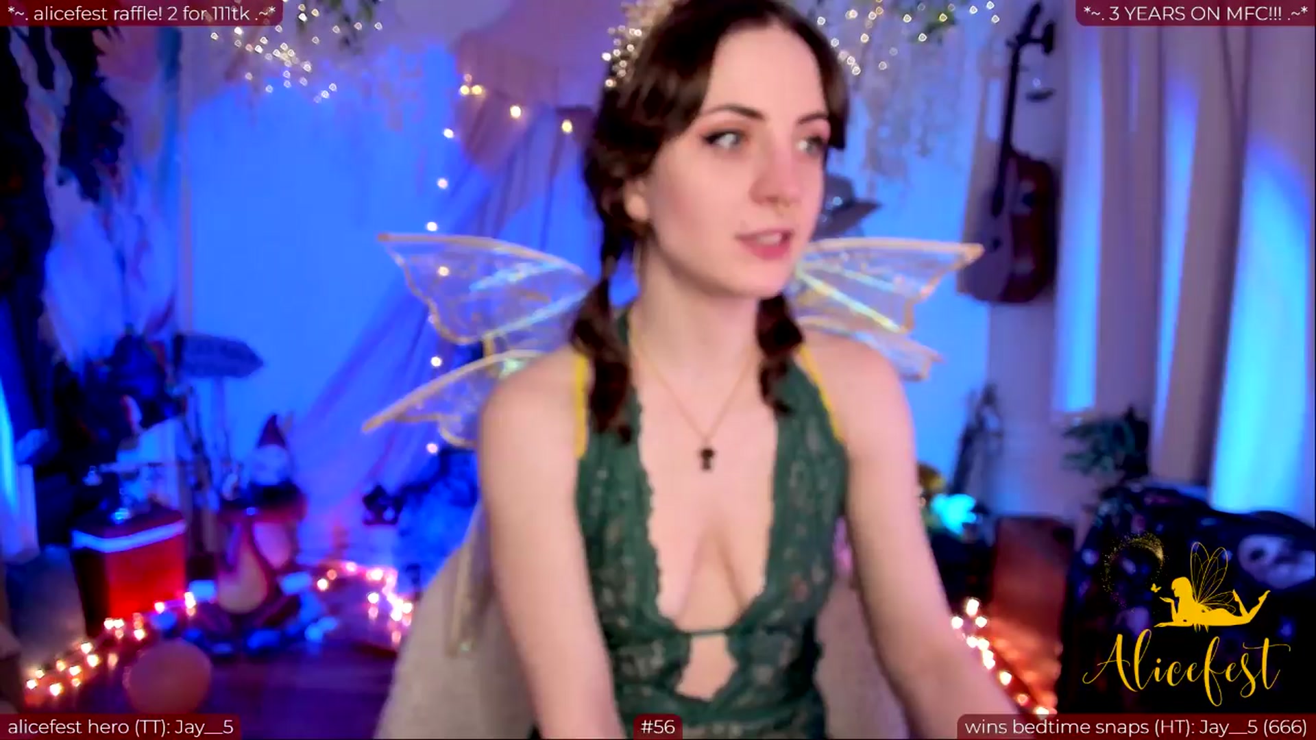 Gallery image thumbnail from aliceisonfire's myfreecams stream on, 03/25/2024, 03:57 image 11 of 20