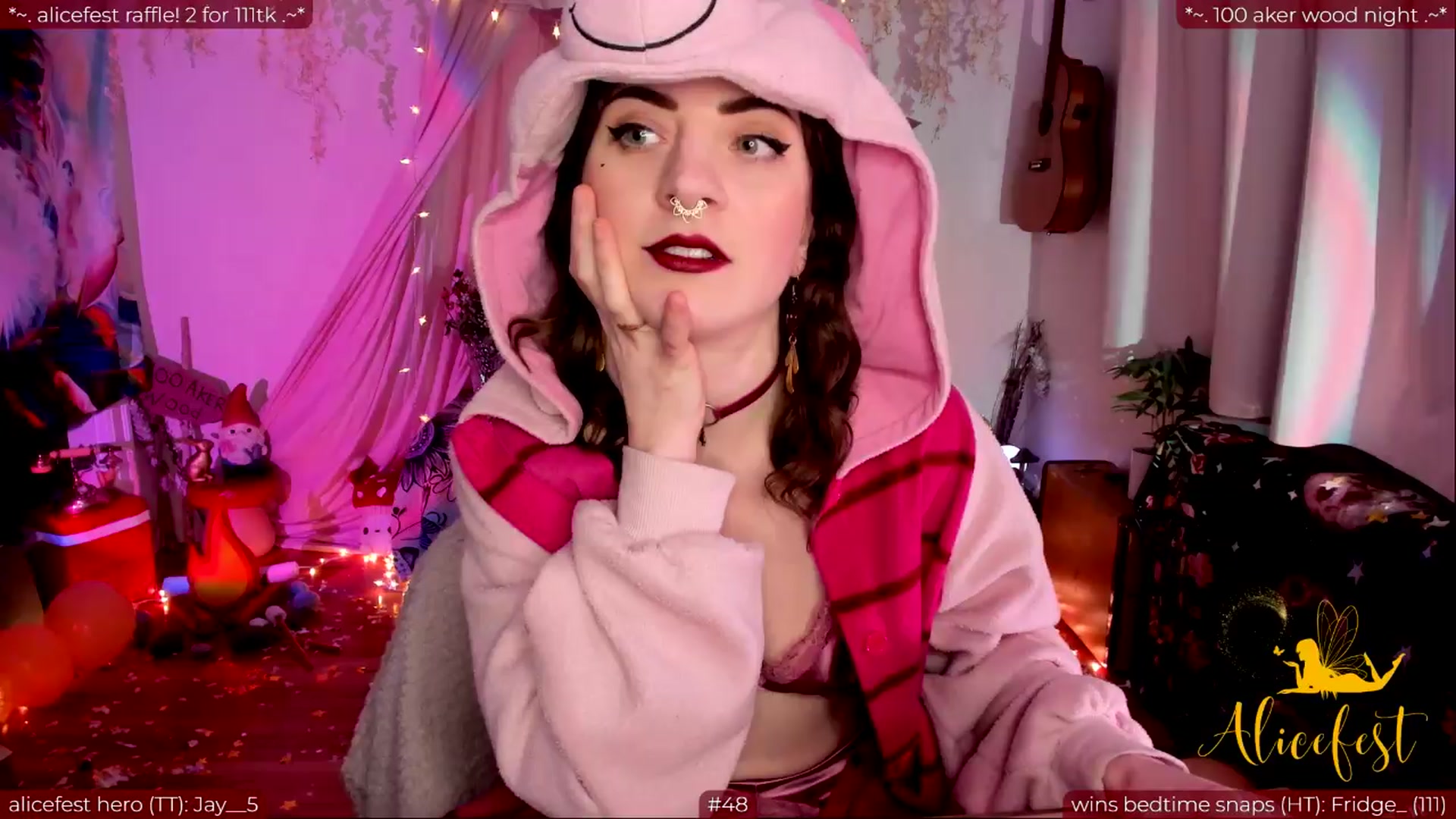 Gallery image thumbnail from aliceisonfire's myfreecams stream on, 03/27/2024, 08:06 image 2 of 20