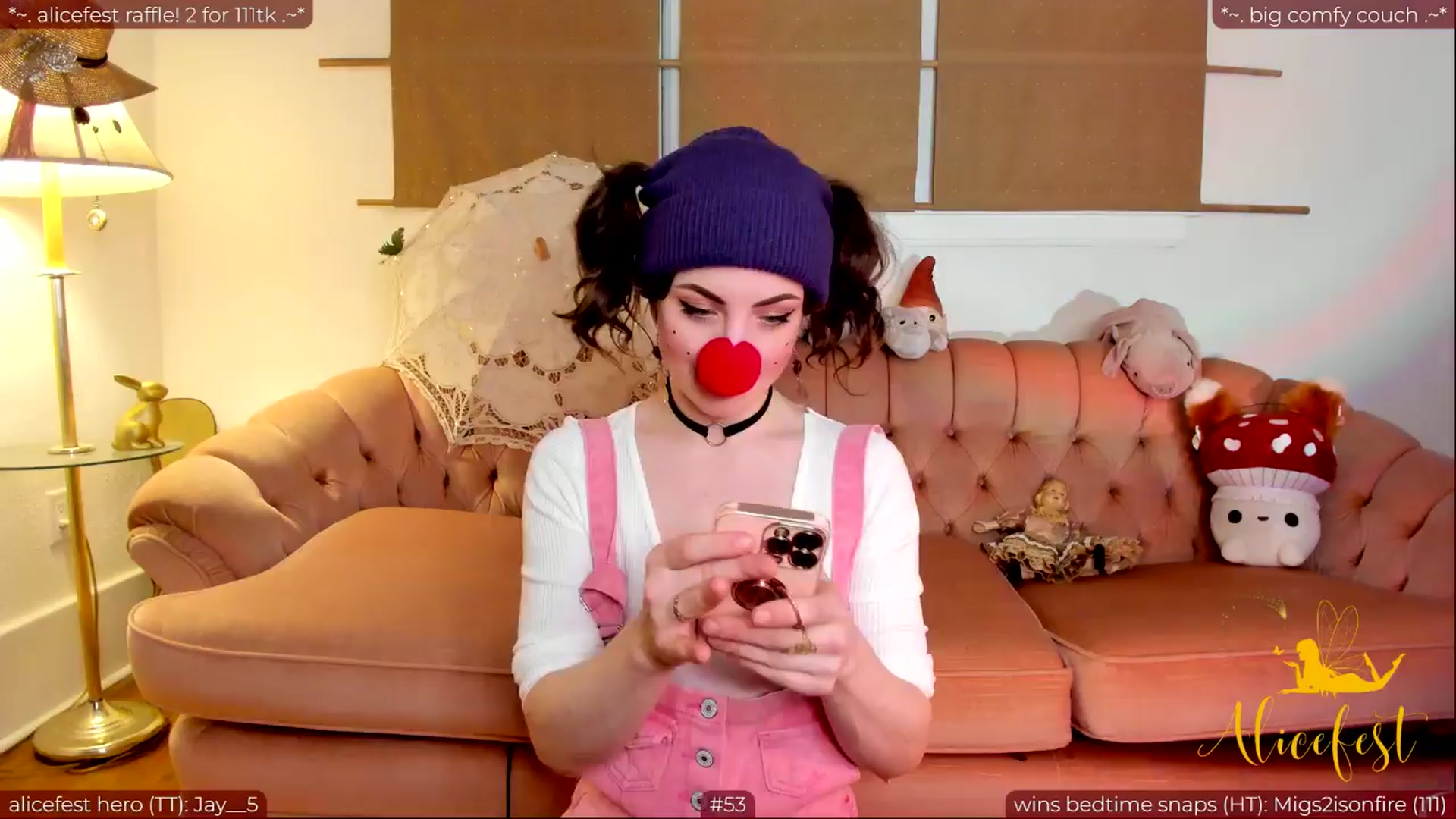 Gallery image thumbnail from aliceisonfire's myfreecams stream on, 03/29/2024, 04:35 image 16 of 20