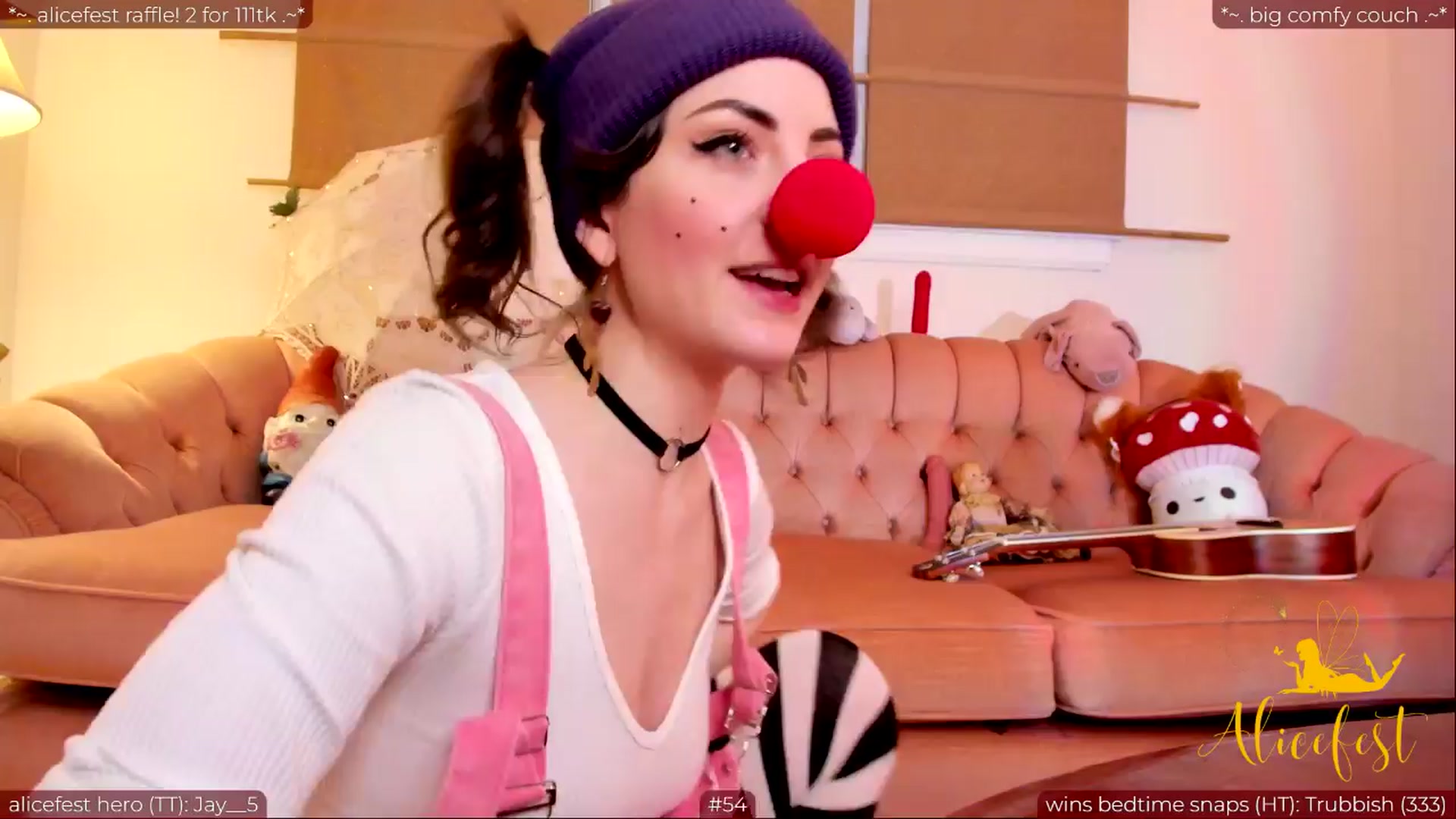 Gallery image thumbnail from aliceisonfire's myfreecams stream on, 03/29/2024, 08:46 image 9 of 20