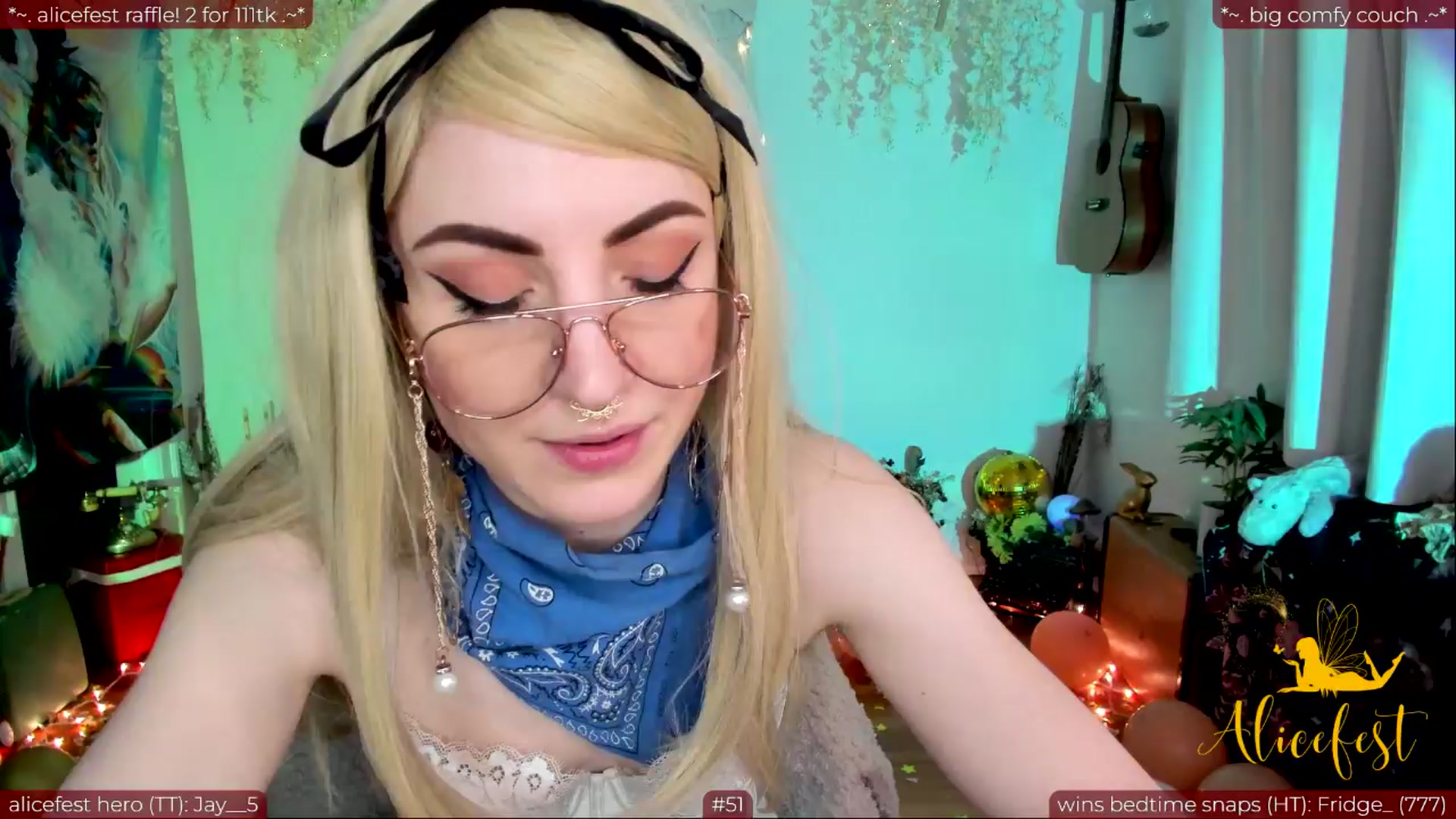 Gallery image thumbnail from aliceisonfire's myfreecams stream on, 03/30/2024, 05:41 image 17 of 20
