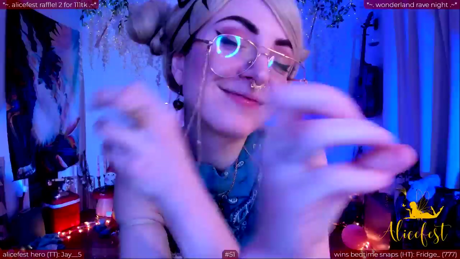 Gallery image thumbnail from aliceisonfire's myfreecams stream on, 03/30/2024, 08:35 image 1 of 20