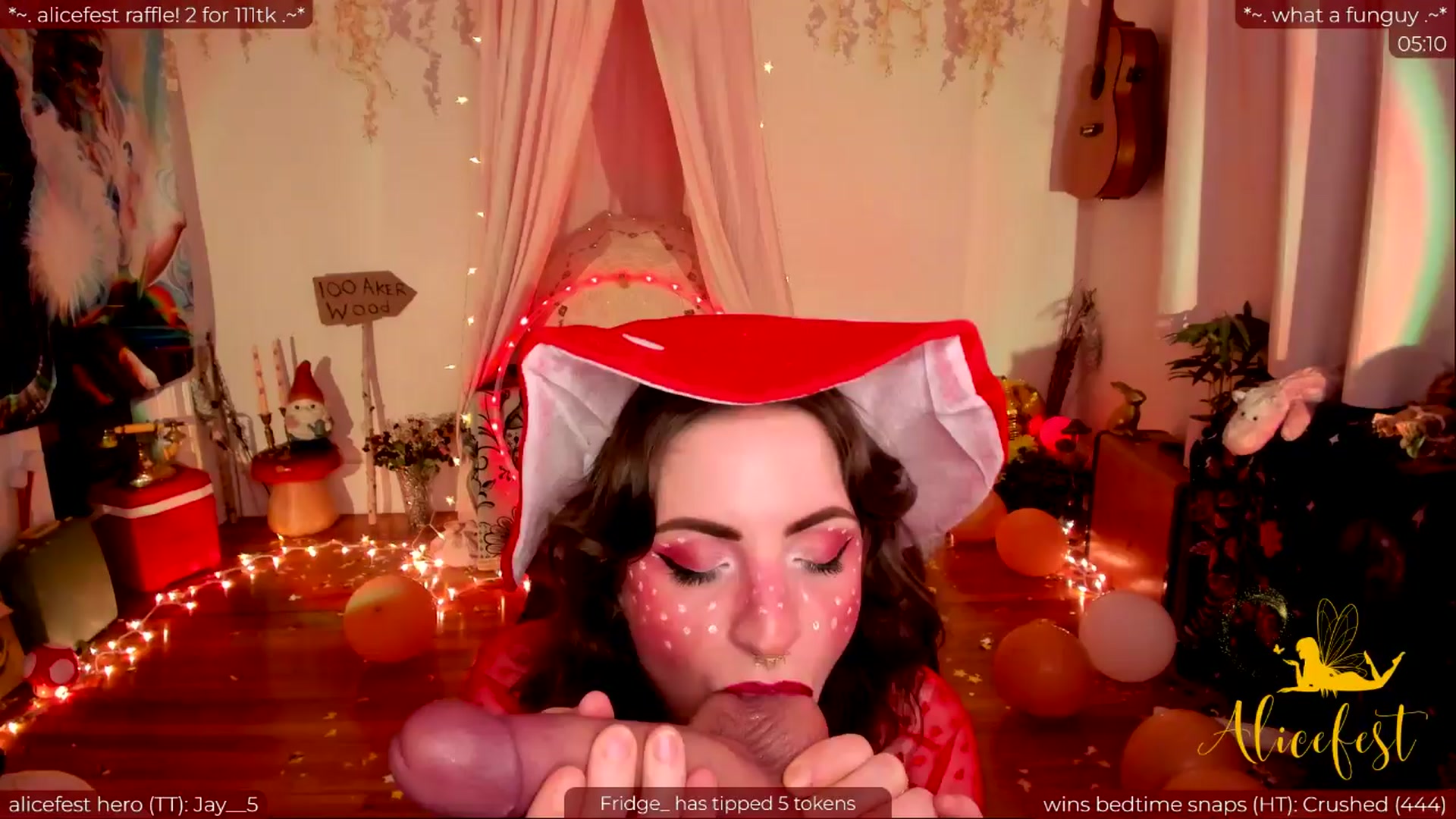 Gallery image thumbnail from aliceisonfire's myfreecams stream on, 03/31/2024, 09:30 image 17 of 20