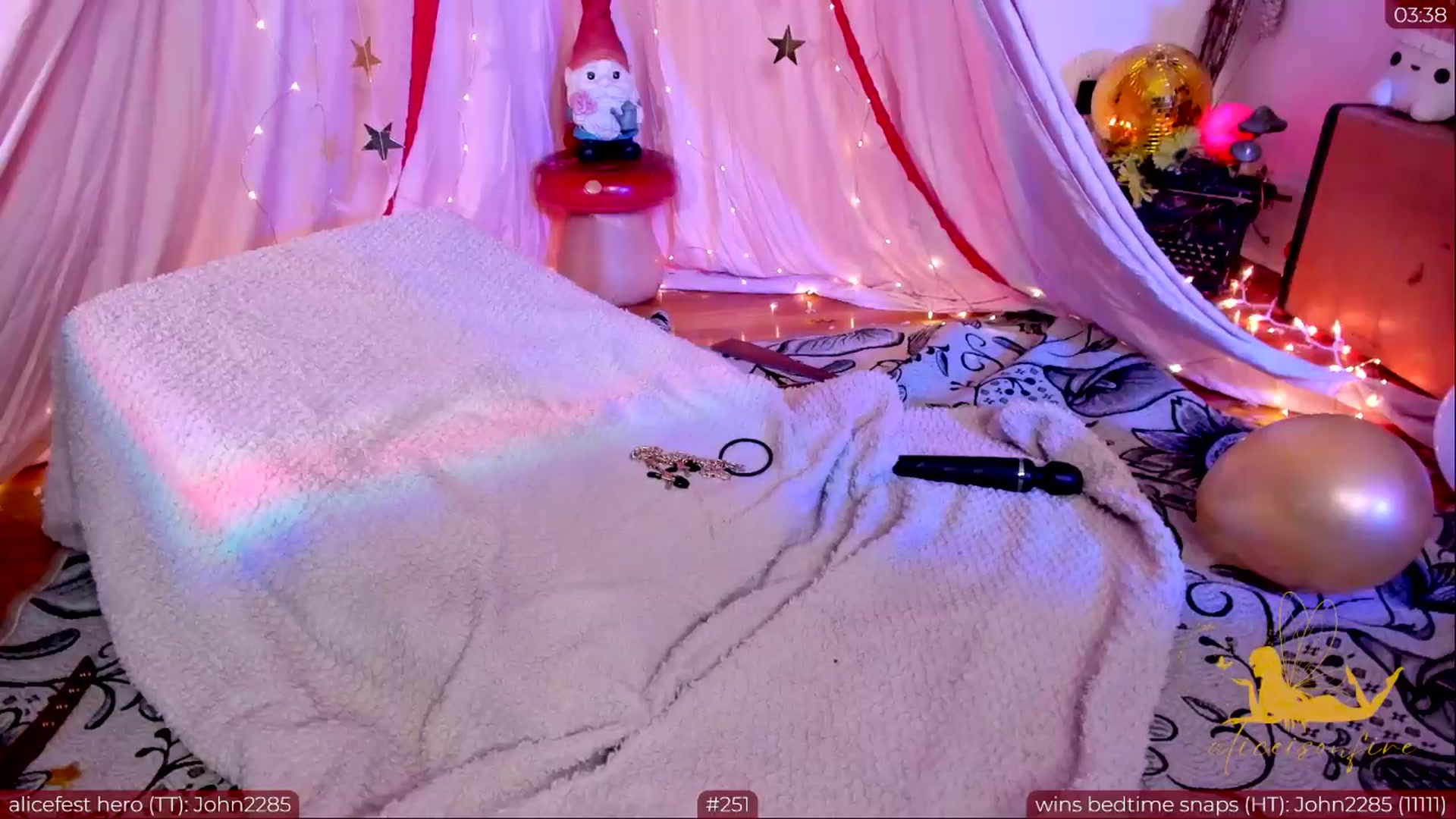 Gallery image thumbnail from aliceisonfire's myfreecams stream on, 04/05/2024, 05:54 image 15 of 20