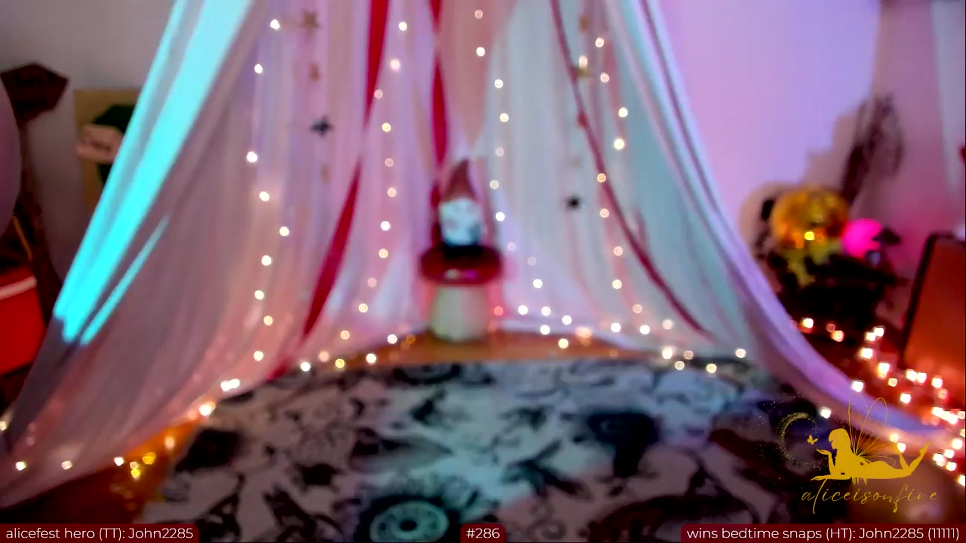 Gallery image thumbnail from aliceisonfire's myfreecams stream on, 04/05/2024, 05:54 image 1 of 20