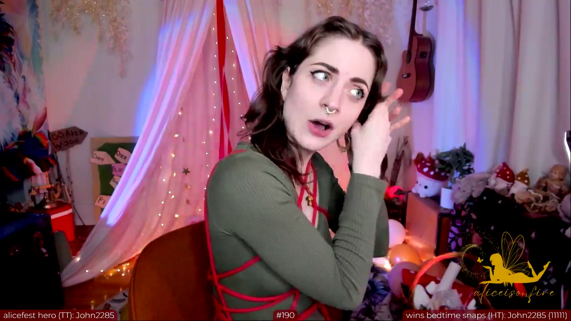 Gallery image thumbnail from aliceisonfire's myfreecams stream on, 04/05/2024, 08:15 image 11 of 20