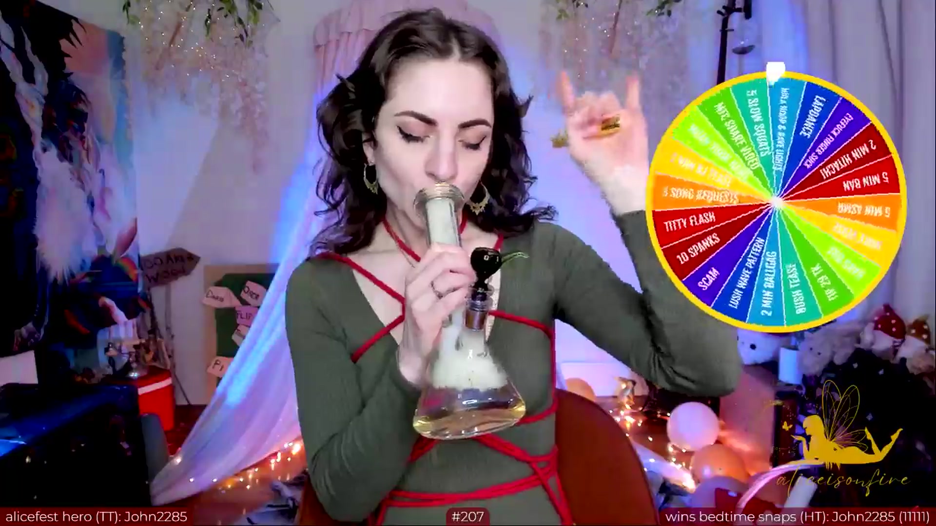 Gallery image thumbnail from aliceisonfire's myfreecams stream on, 04/05/2024, 08:15 image 6 of 20