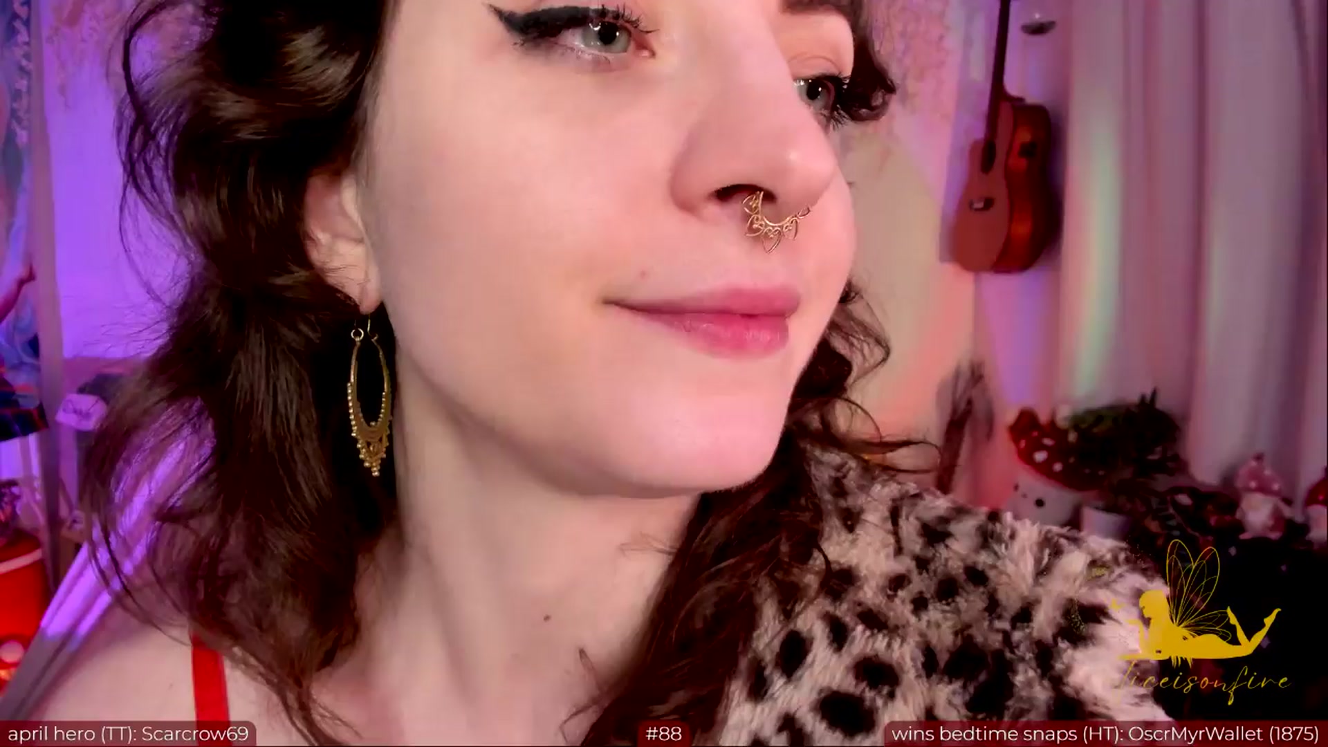 Gallery image thumbnail from aliceisonfire's myfreecams stream on, 04/12/2024, 10:13 image 19 of 20