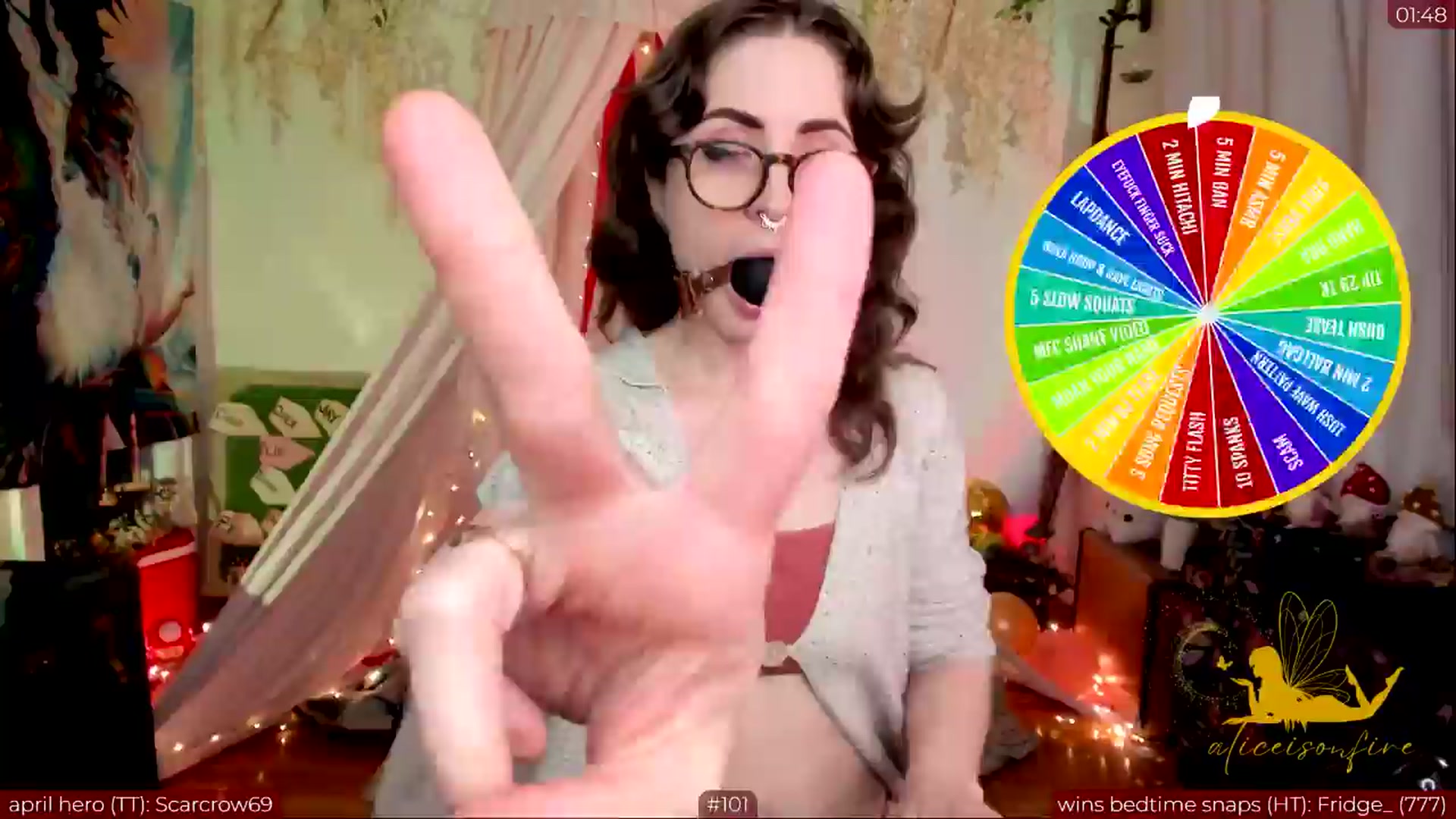 Gallery image thumbnail from aliceisonfire's myfreecams stream on, 04/13/2024, 06:26 image 4 of 20