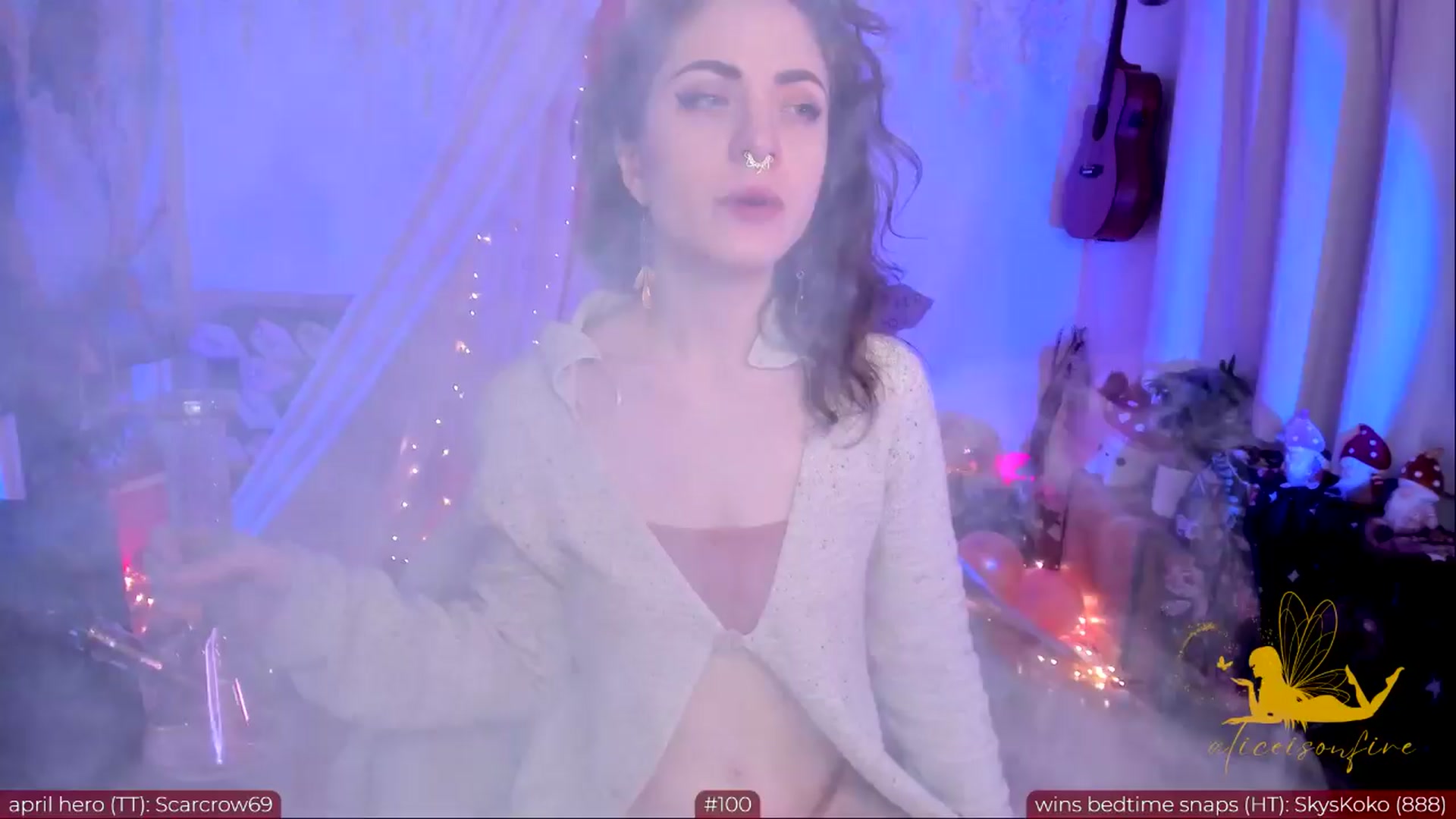 Gallery image thumbnail from aliceisonfire's myfreecams stream on, 04/13/2024, 08:54 image 12 of 20
