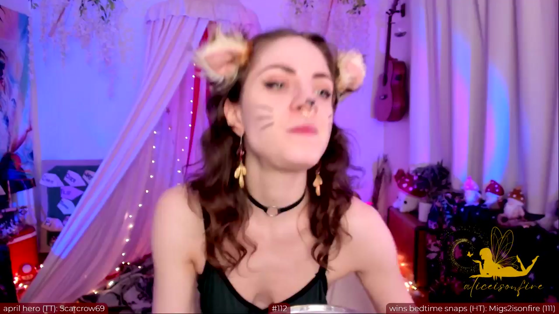 Gallery image thumbnail from aliceisonfire's myfreecams stream on, 04/14/2024, 08:11 image 6 of 20