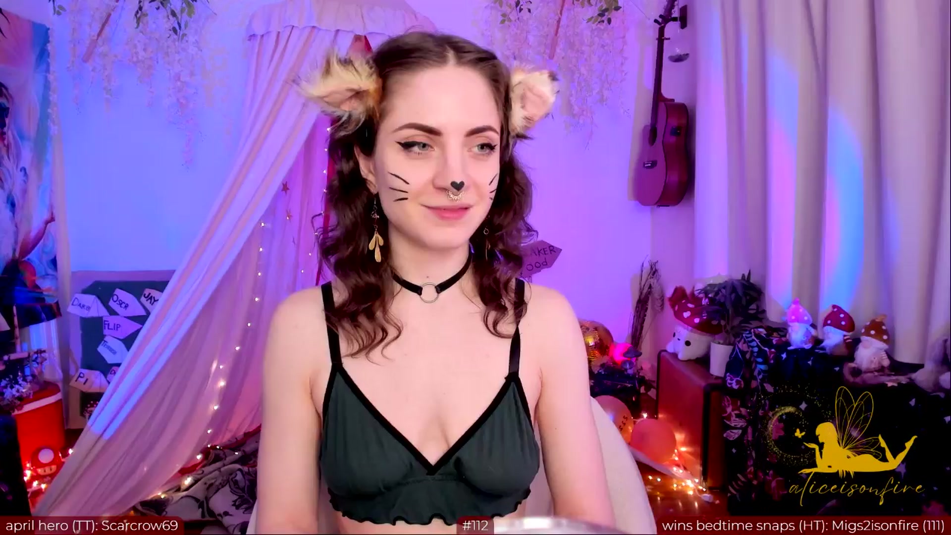 Gallery image thumbnail from aliceisonfire's myfreecams stream on, 04/14/2024, 08:11 image 9 of 20