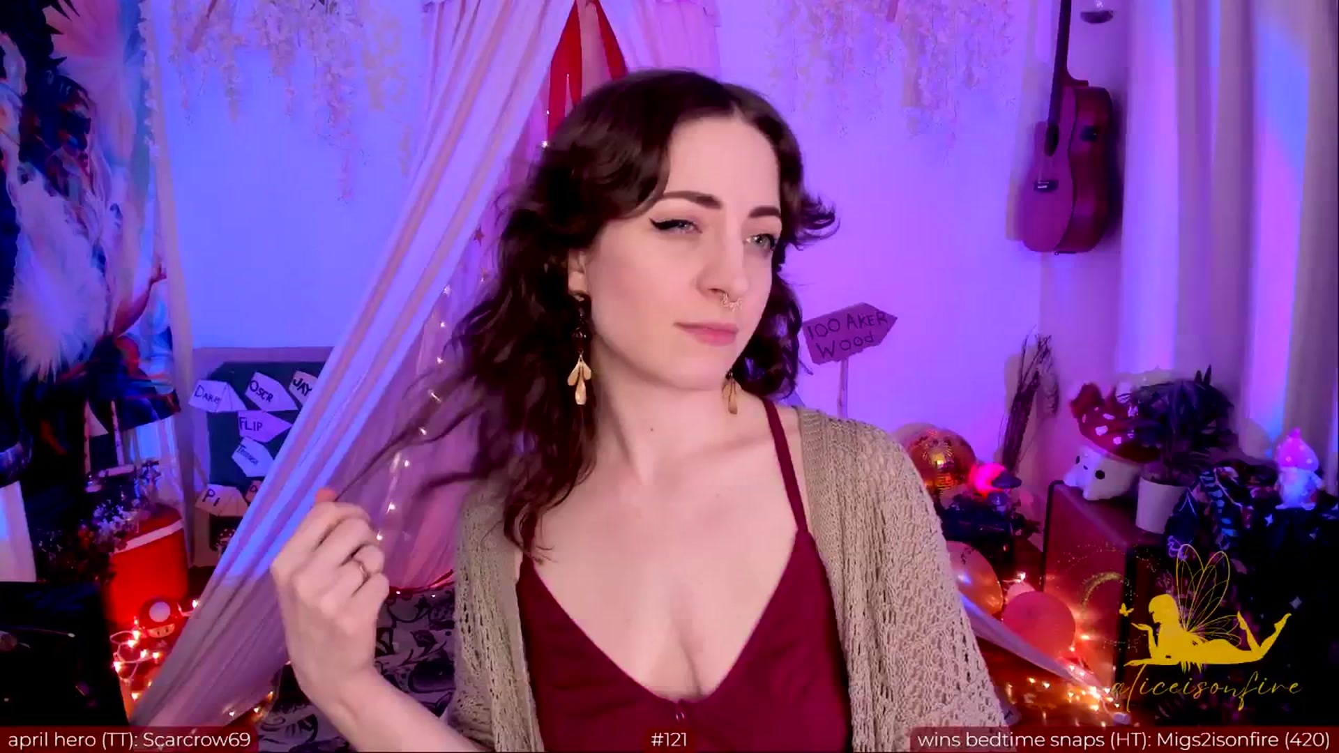 Gallery image thumbnail from aliceisonfire's myfreecams stream on, 04/16/2024, 08:07 image 6 of 20