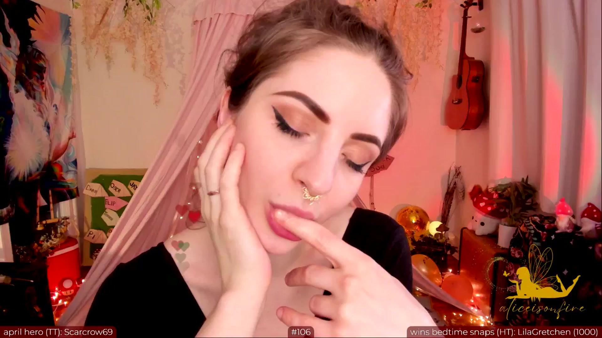 Gallery image thumbnail from aliceisonfire's myfreecams stream on, 04/17/2024, 08:10 image 10 of 20