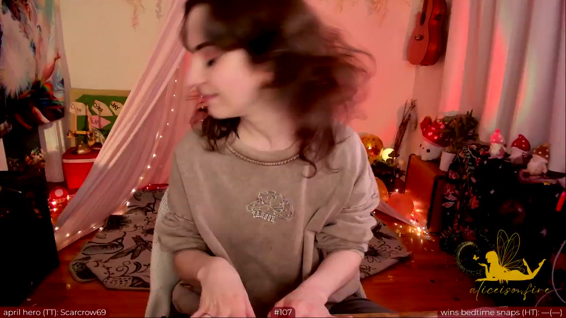 Gallery image thumbnail from aliceisonfire's myfreecams stream on, 04/18/2024, 03:55 image 9 of 20