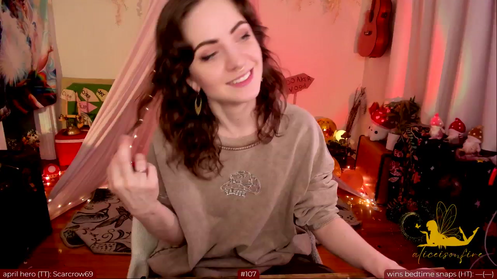 Gallery image thumbnail from aliceisonfire's myfreecams stream on, 04/18/2024, 03:55 image 7 of 20